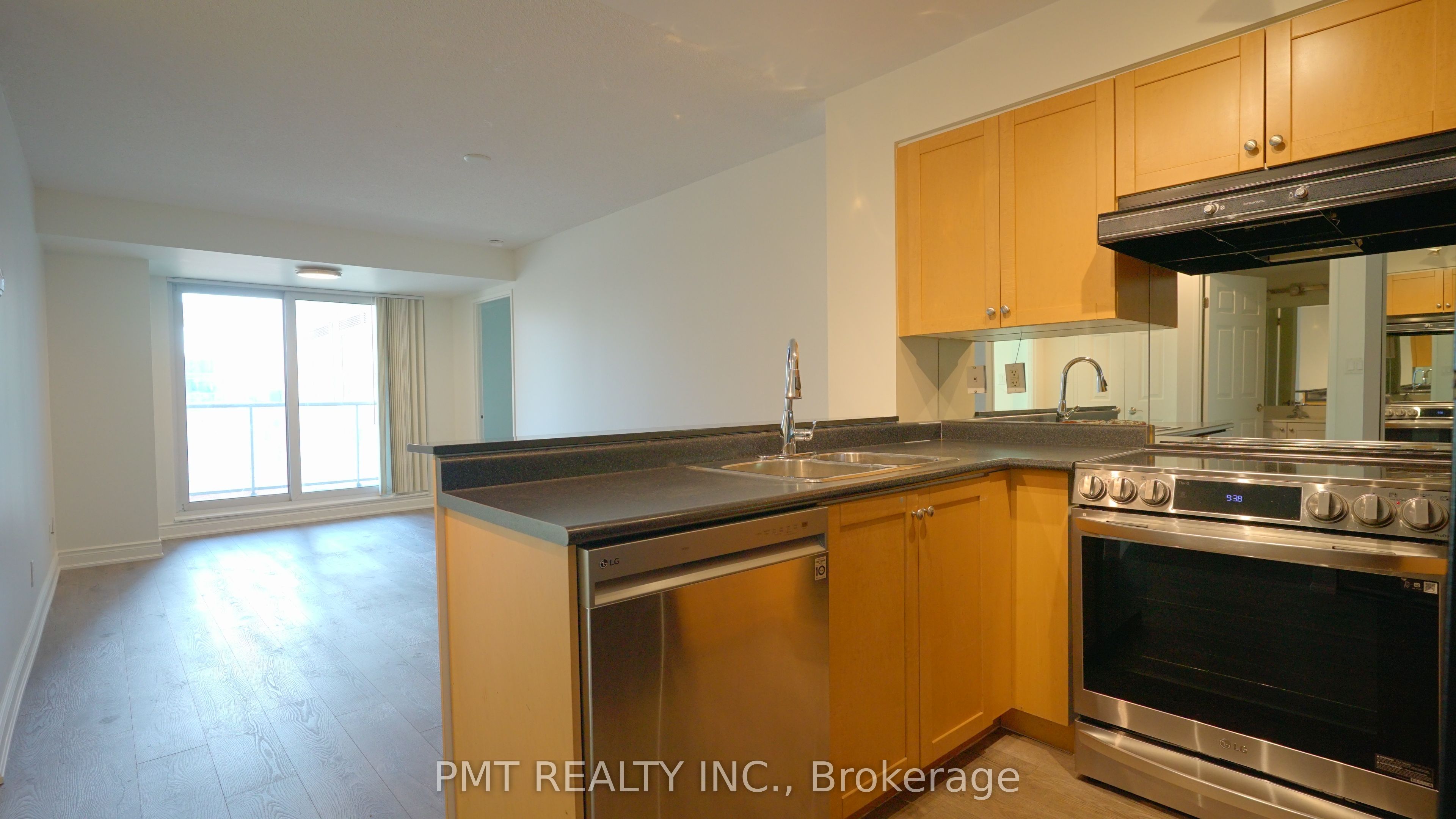 230 King Street E 803 Property Photo 20