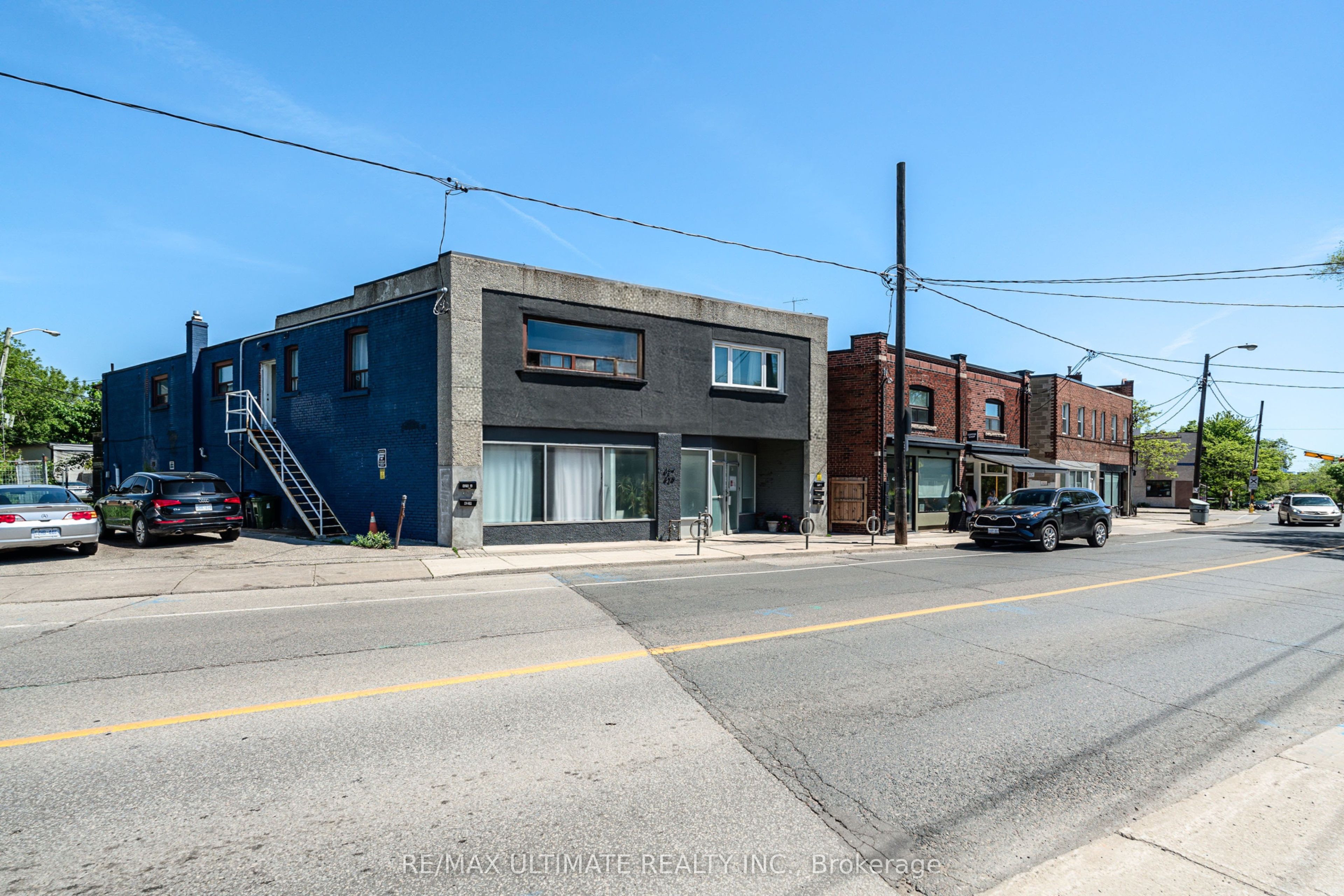 427 Vaughan Road Main Property Photo 2