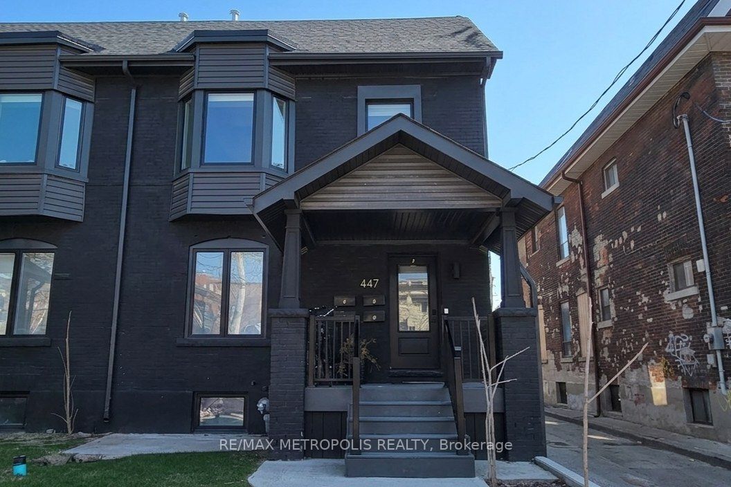 447 Lansdowne Avenue Property Photo 1
