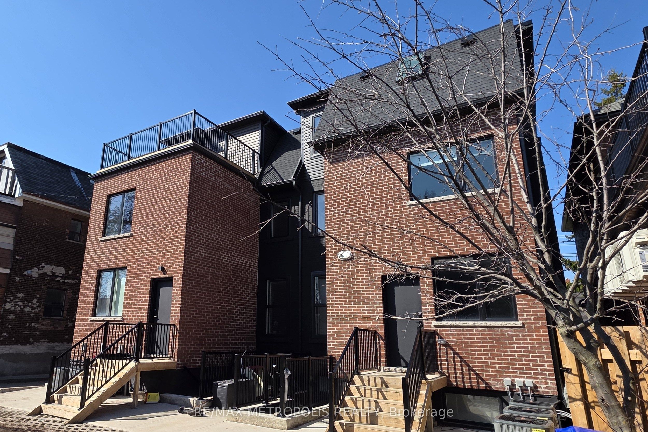 447 Lansdowne Avenue Property Photo 47