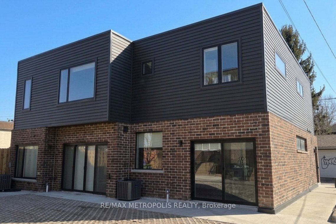447 Lansdowne Avenue Property Photo 48