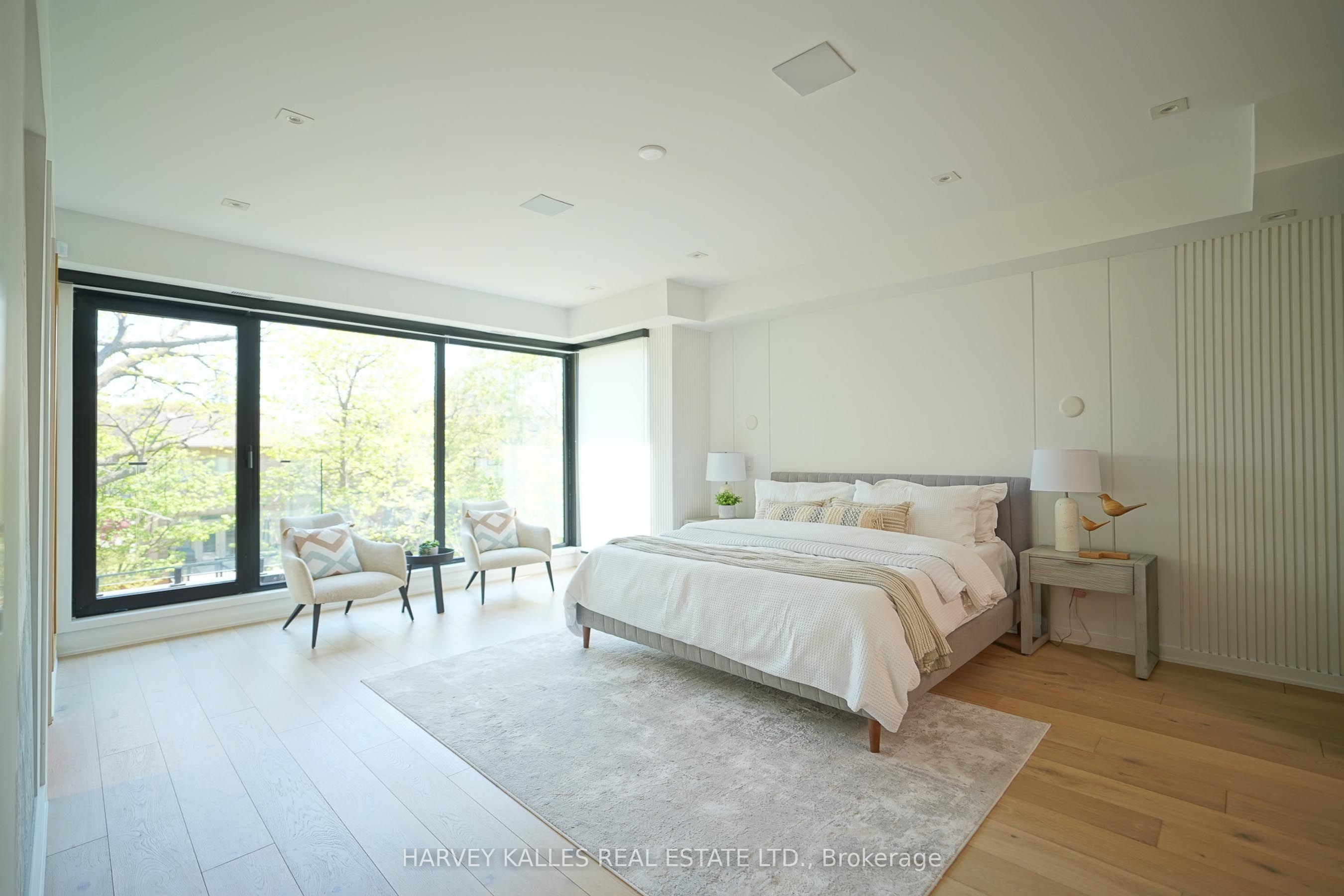 585 Bedford Park Avenue Property Photo 23