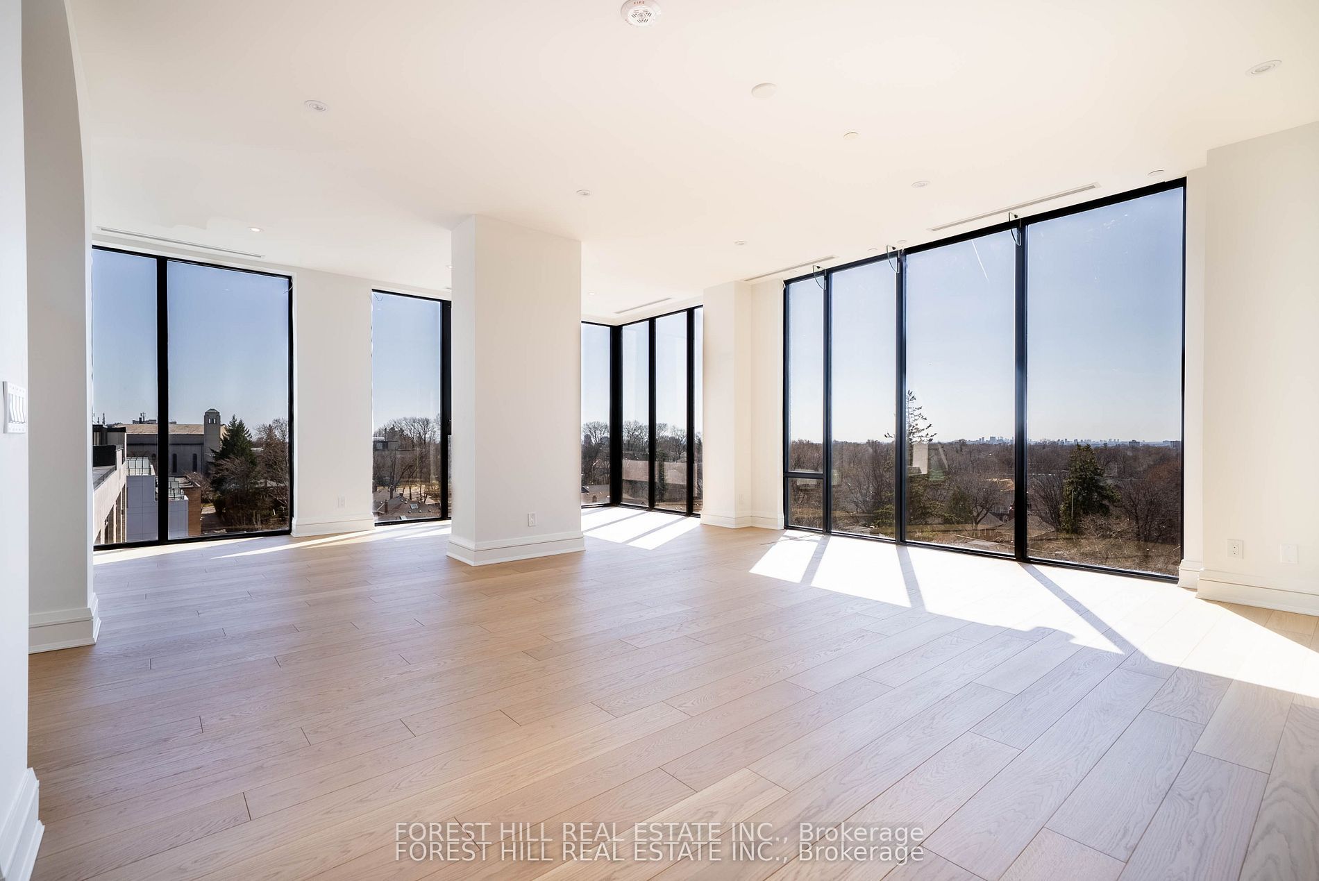 2010 Bathurst Street 6a Property Photo 7
