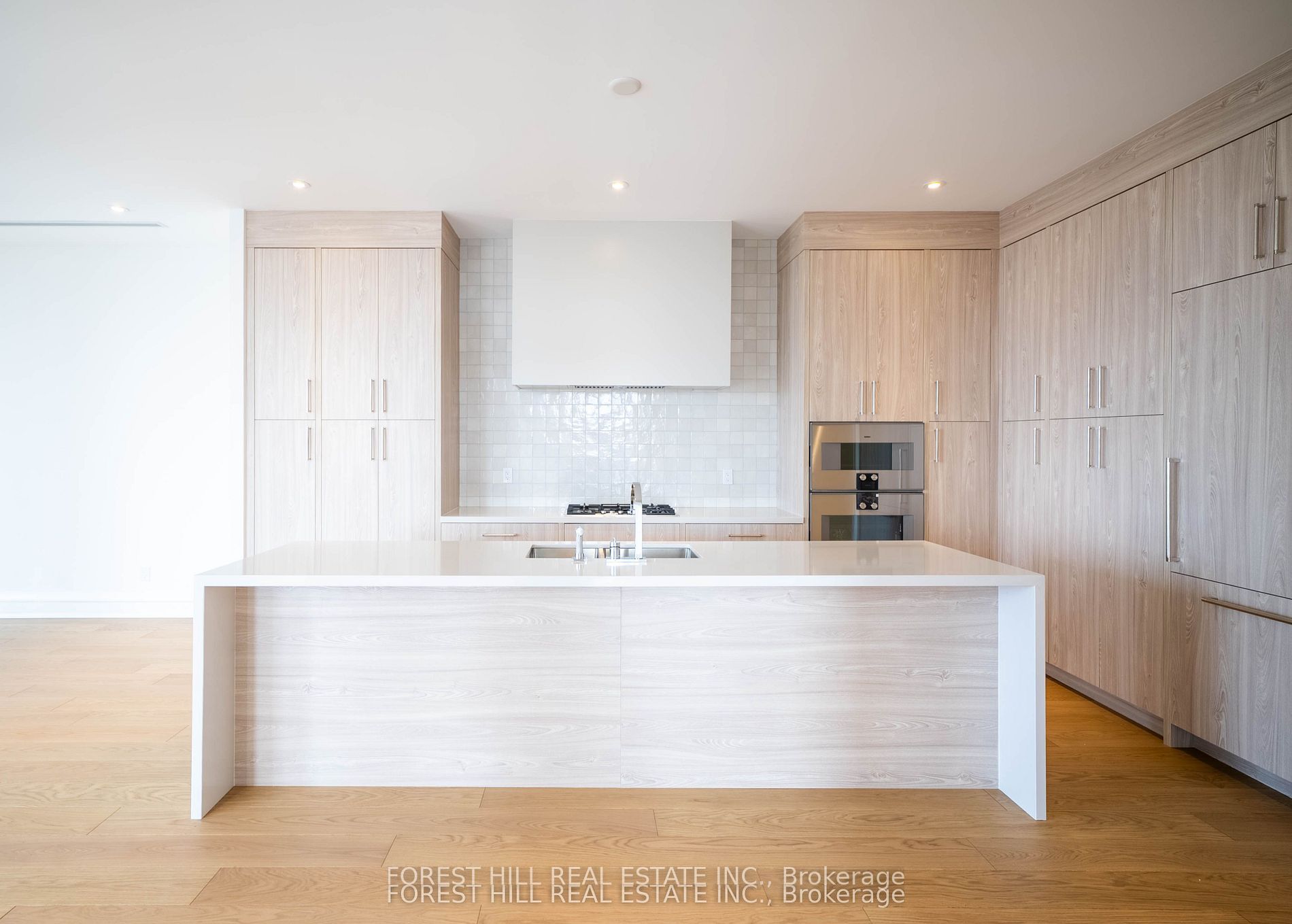2010 Bathurst Street 6a Property Photo 12