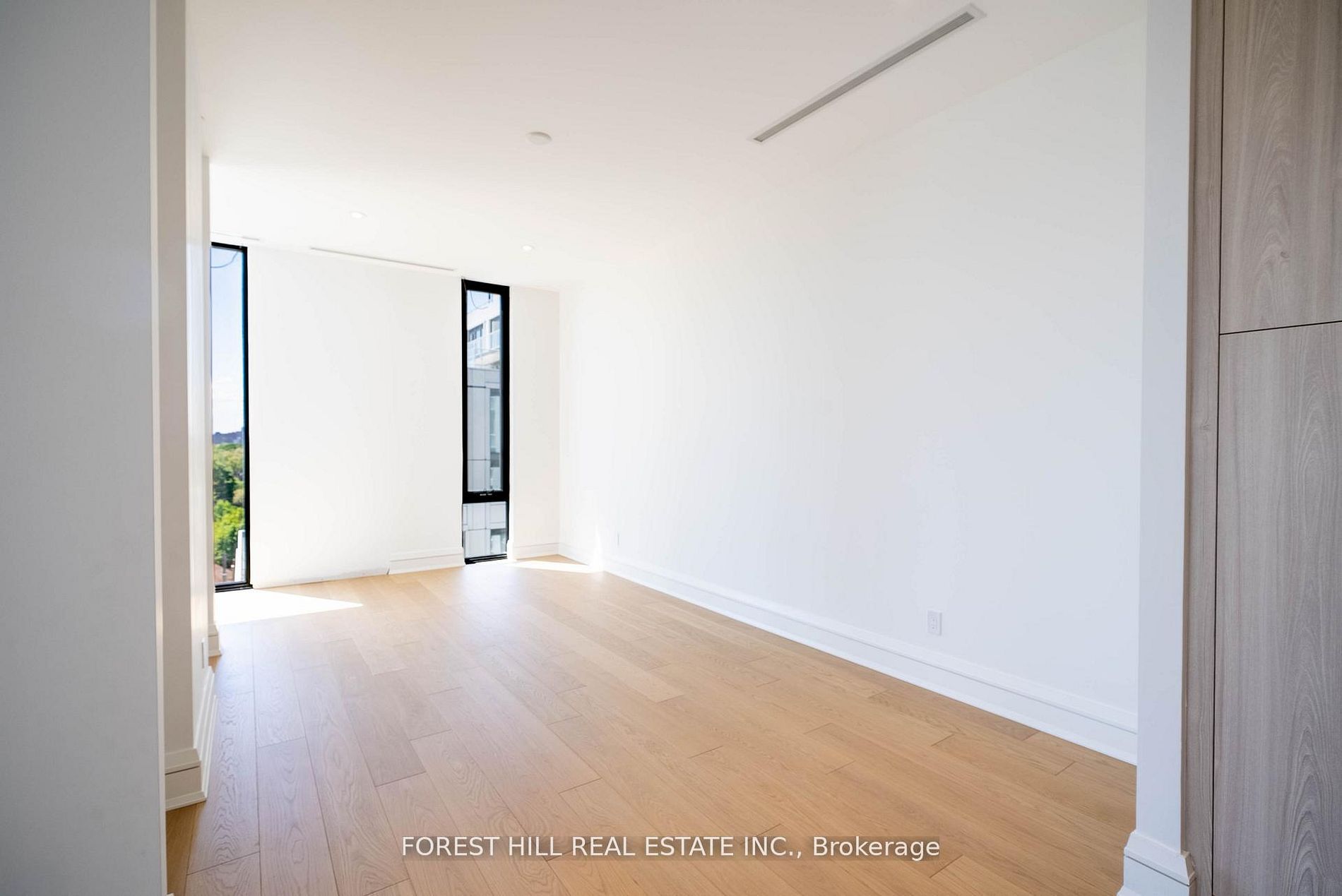 2010 Bathurst Street 6a Property Photo 16