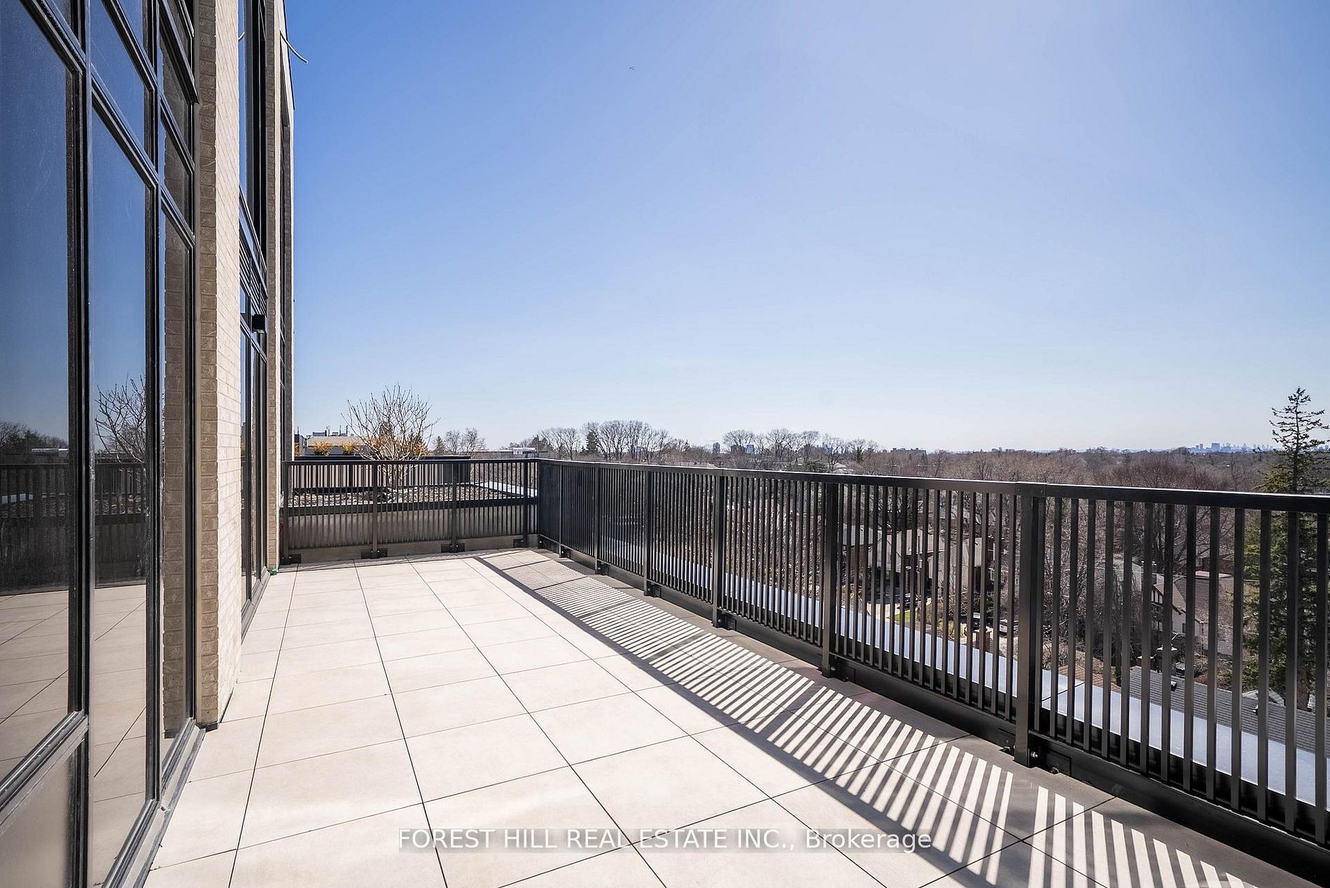 2010 Bathurst Street 6a Property Photo 22