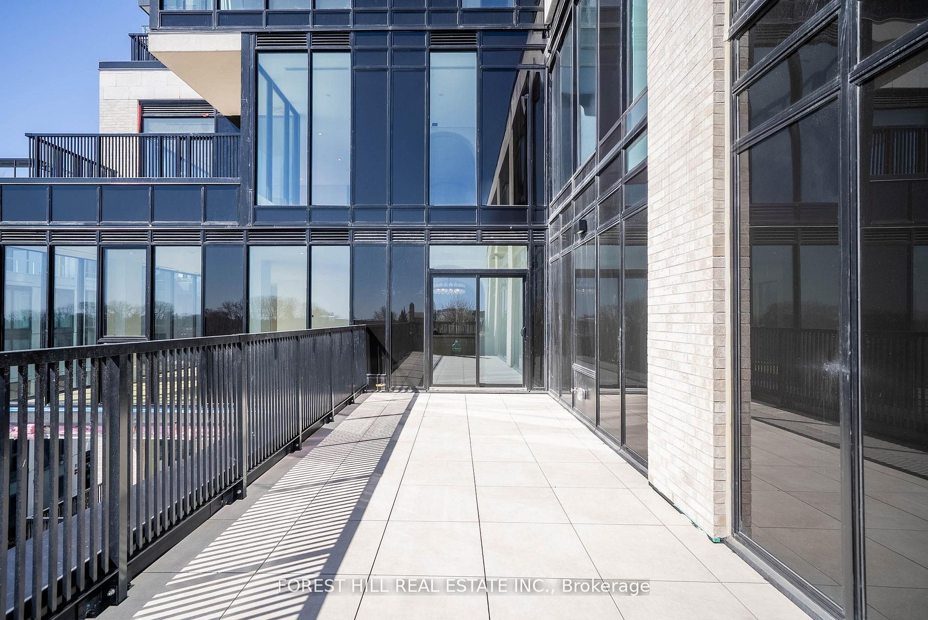 2010 Bathurst Street 6a Property Photo 23