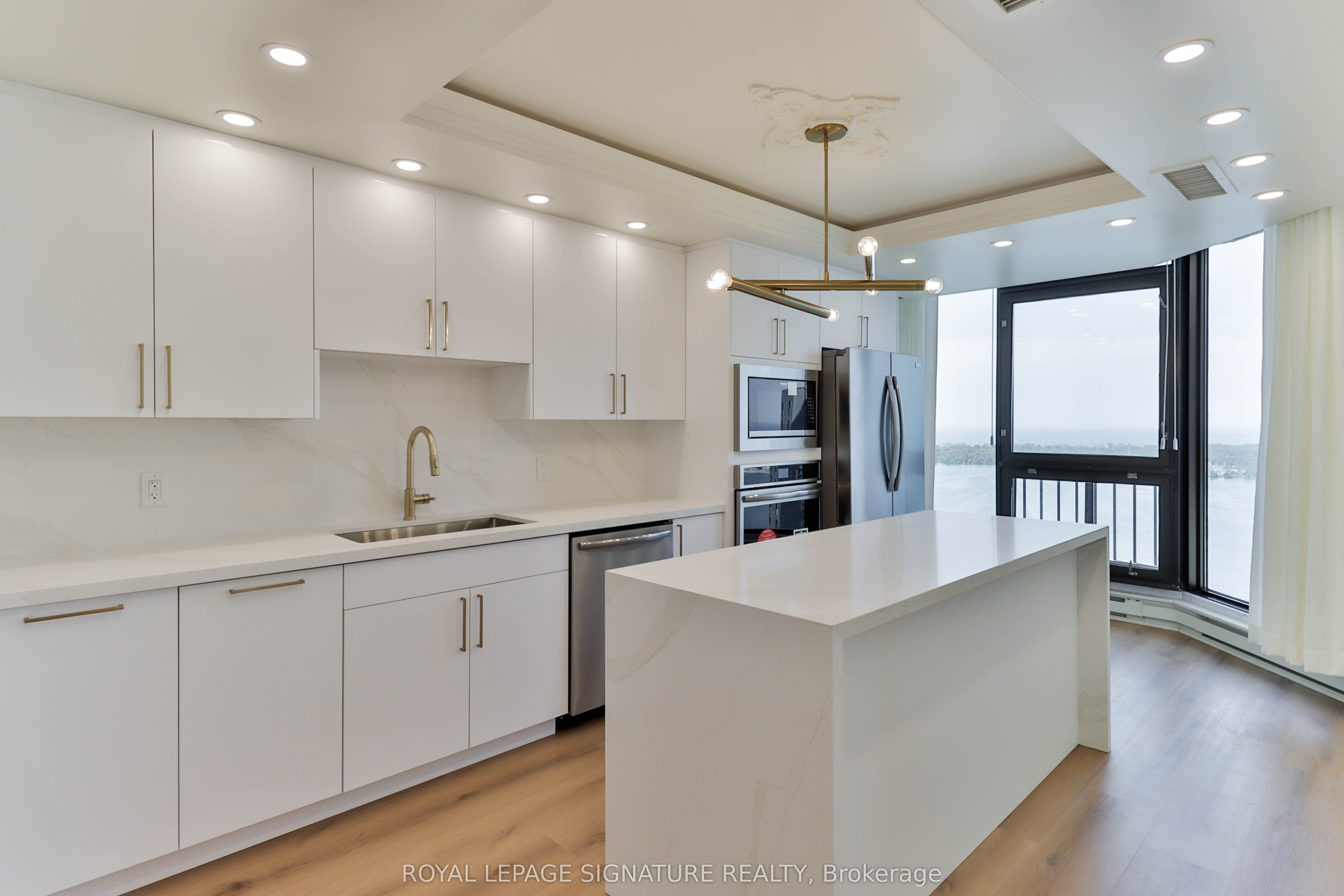 55 Harbour Square Ph10 Property Photo 4