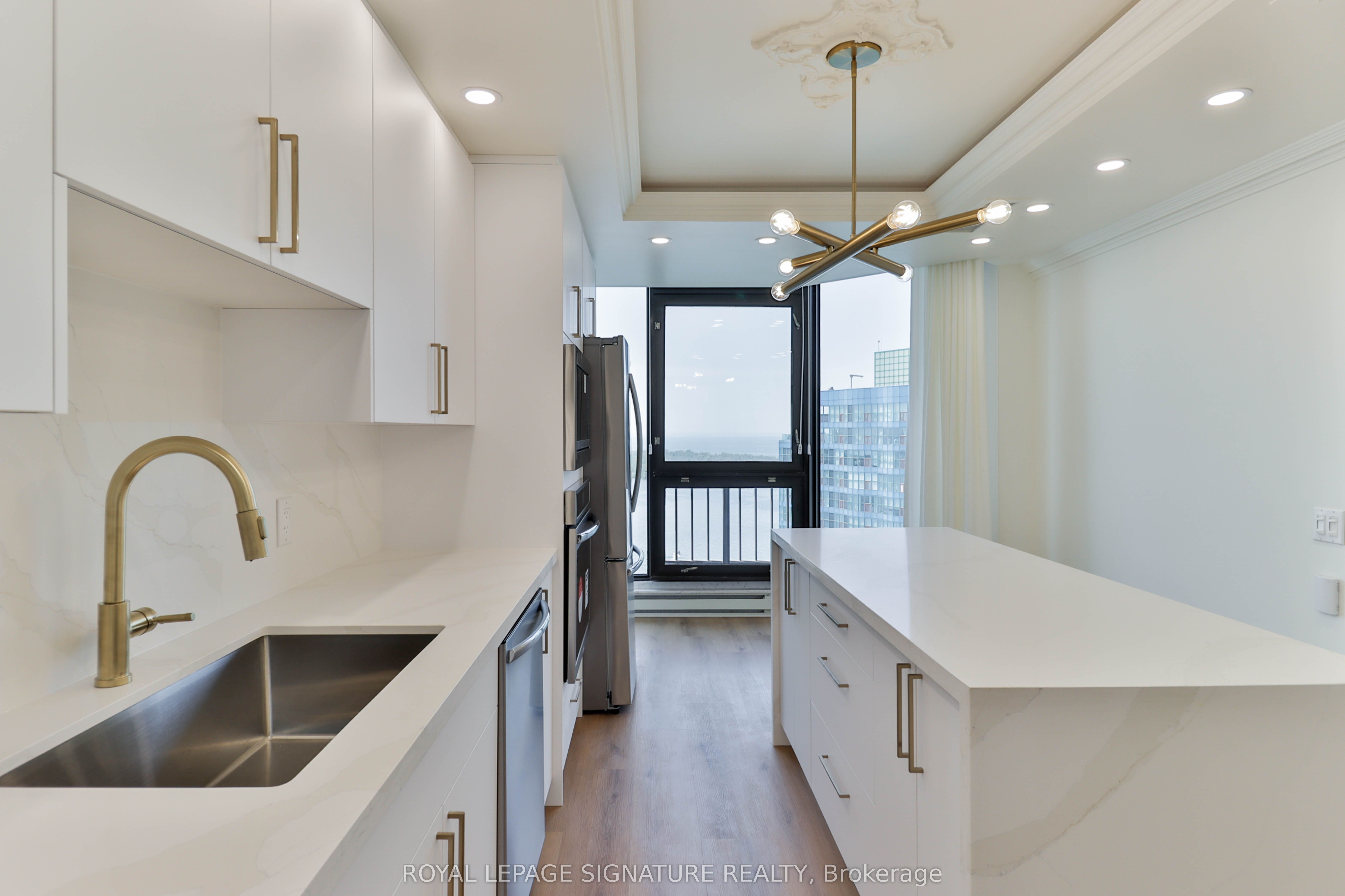 55 Harbour Square Ph10 Property Photo 6