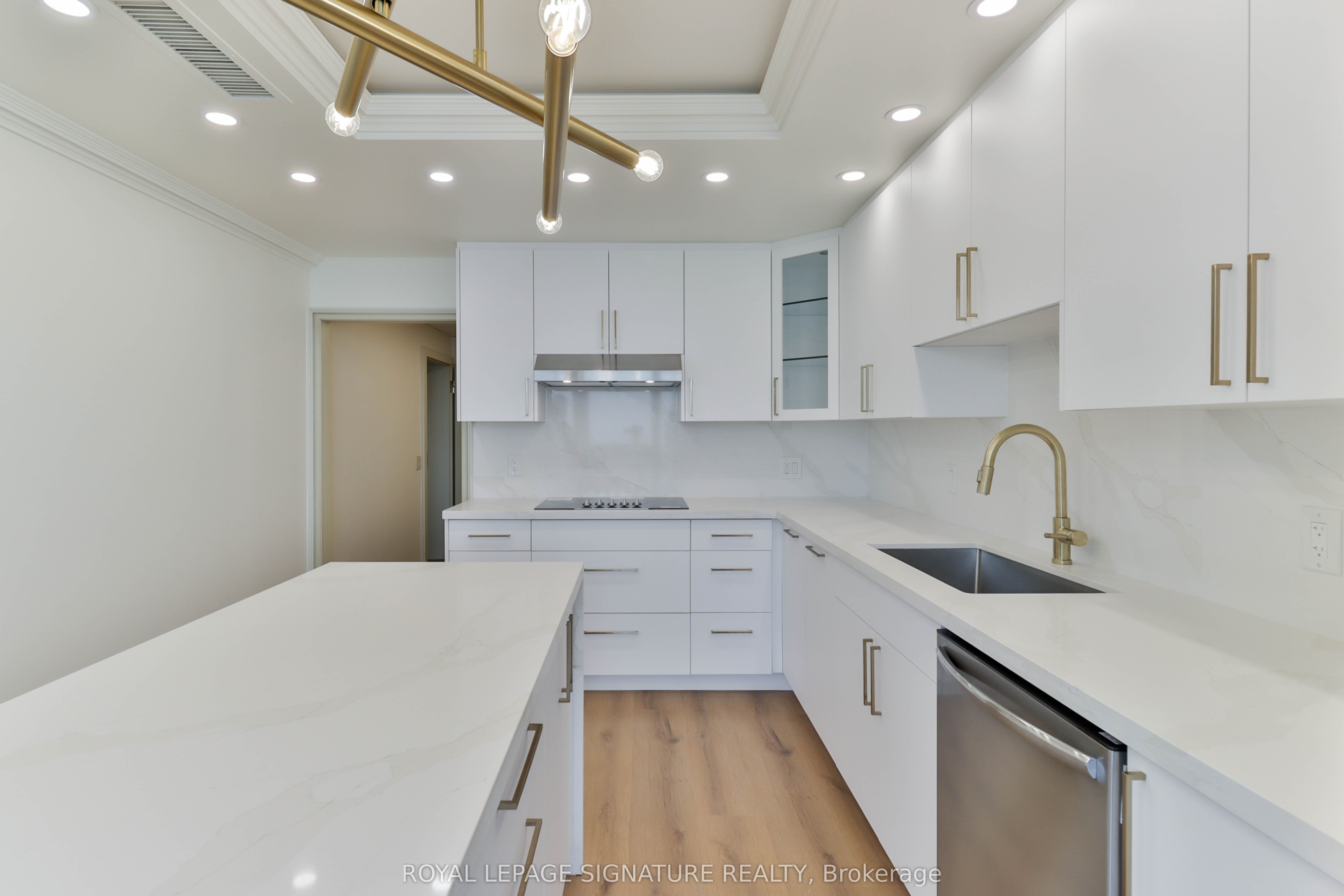 55 Harbour Square Ph10 Property Photo 8
