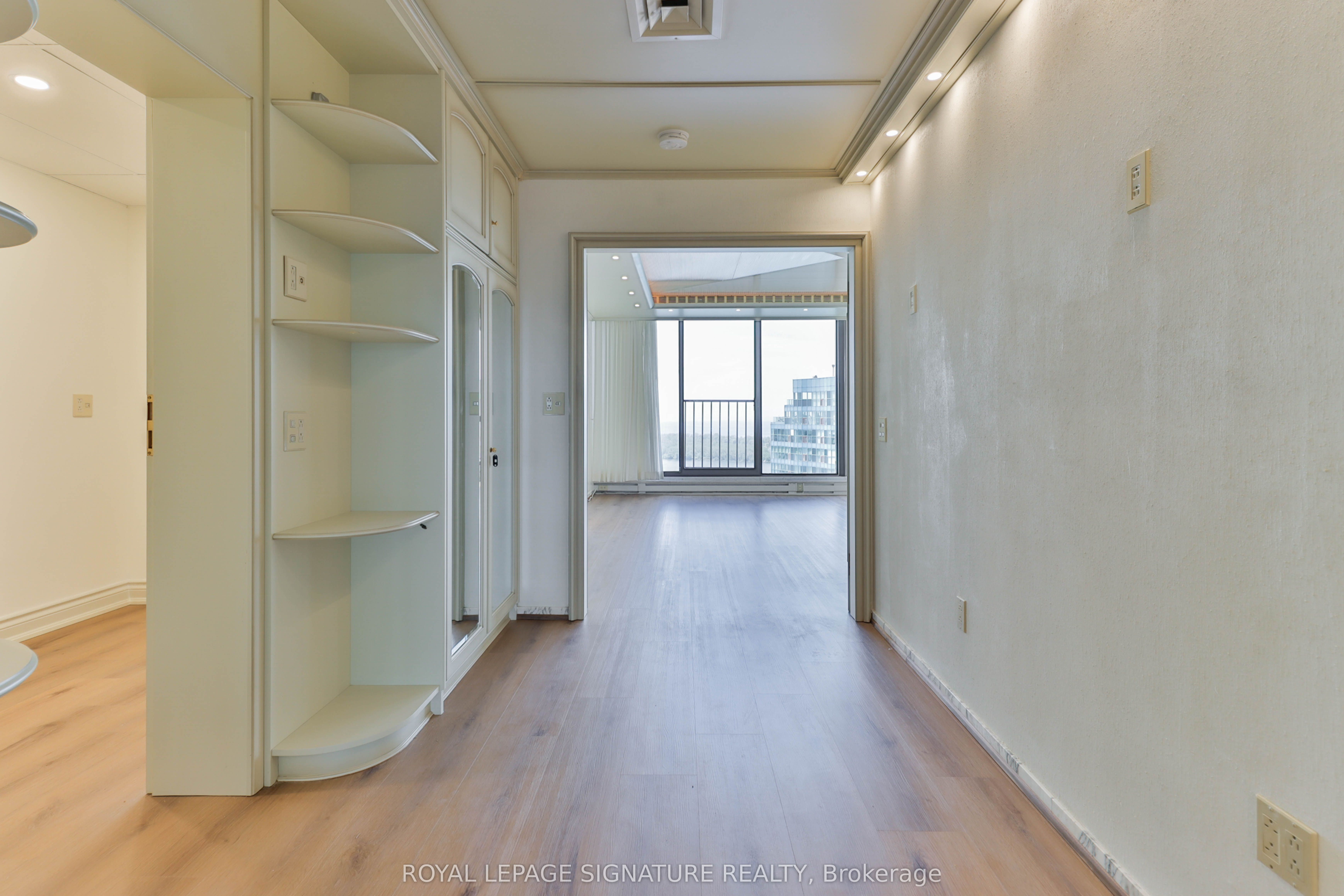 55 Harbour Square Ph10 Property Photo 14