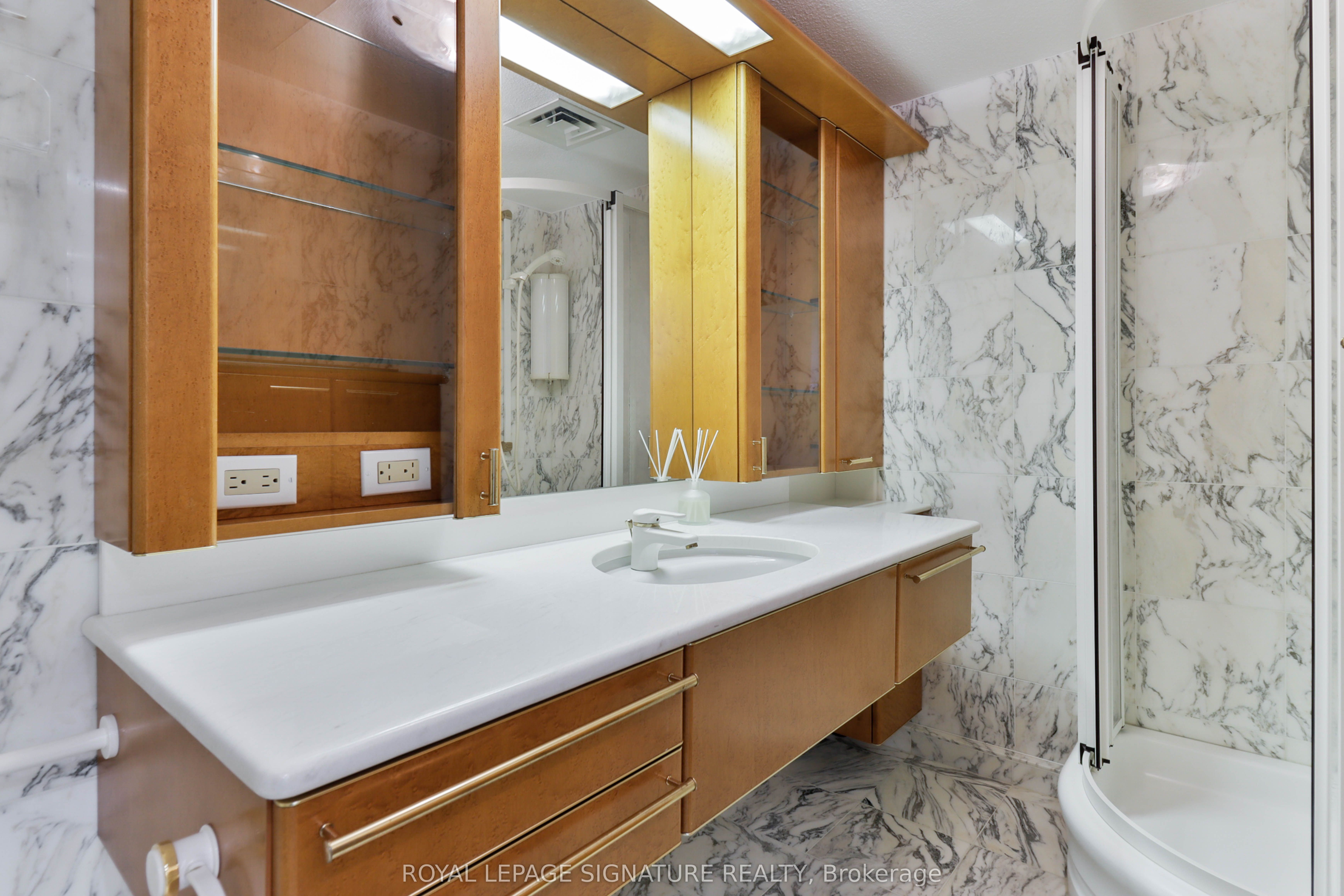 55 Harbour Square Ph10 Property Photo 27