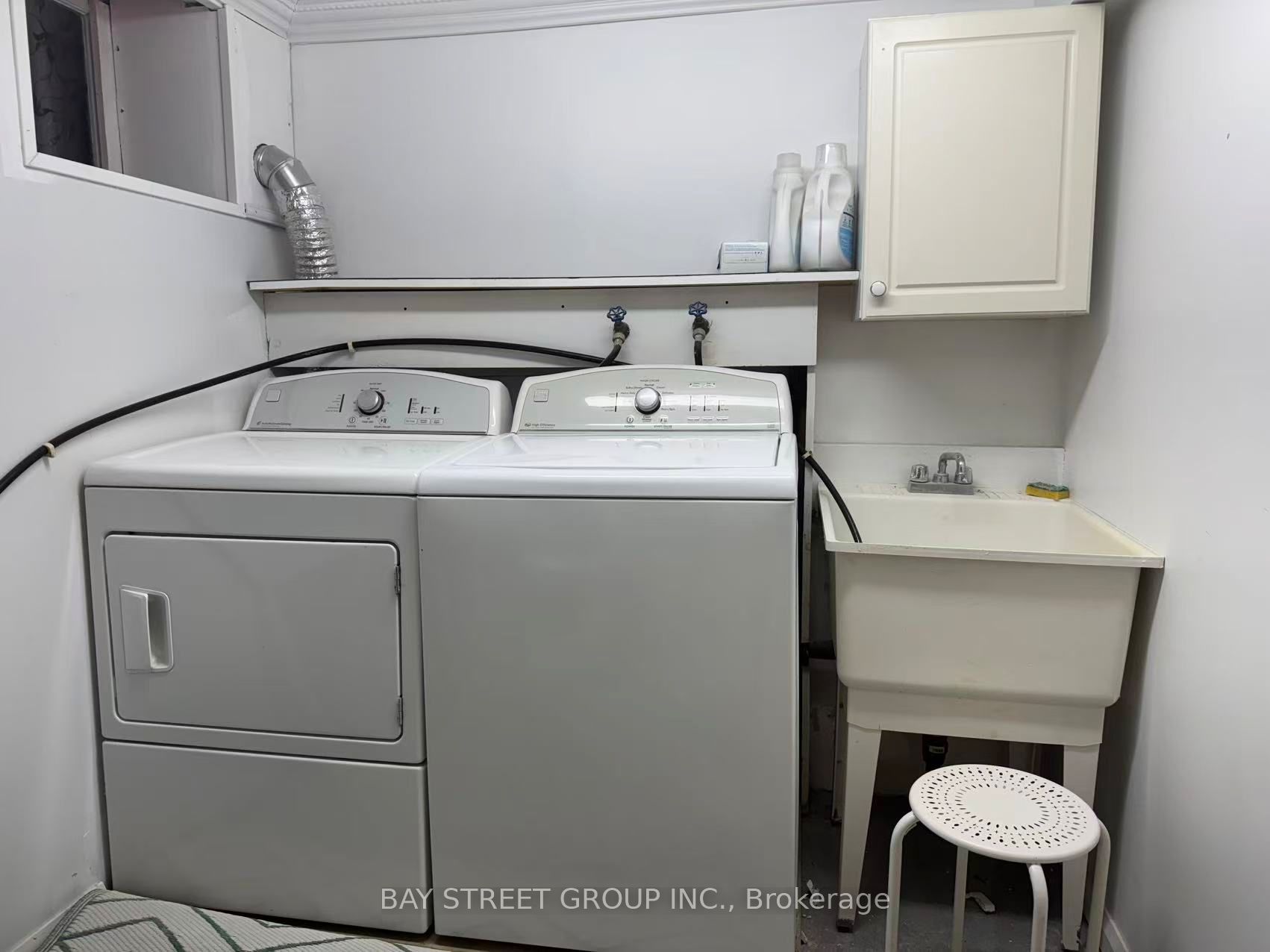 390 Roehampton Avenue Basement Property Photo 13