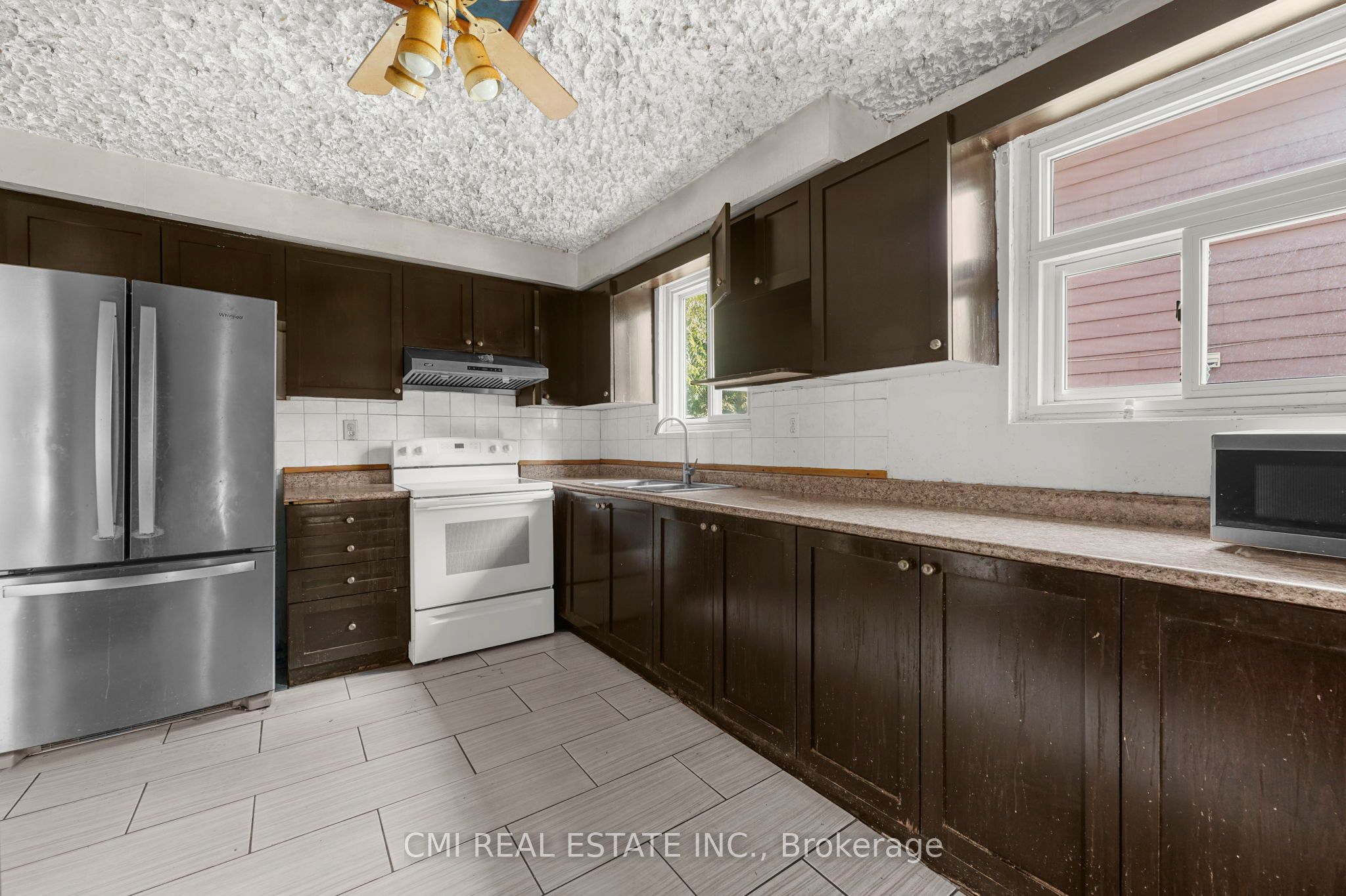 50 Apache Trail Property Photo 16