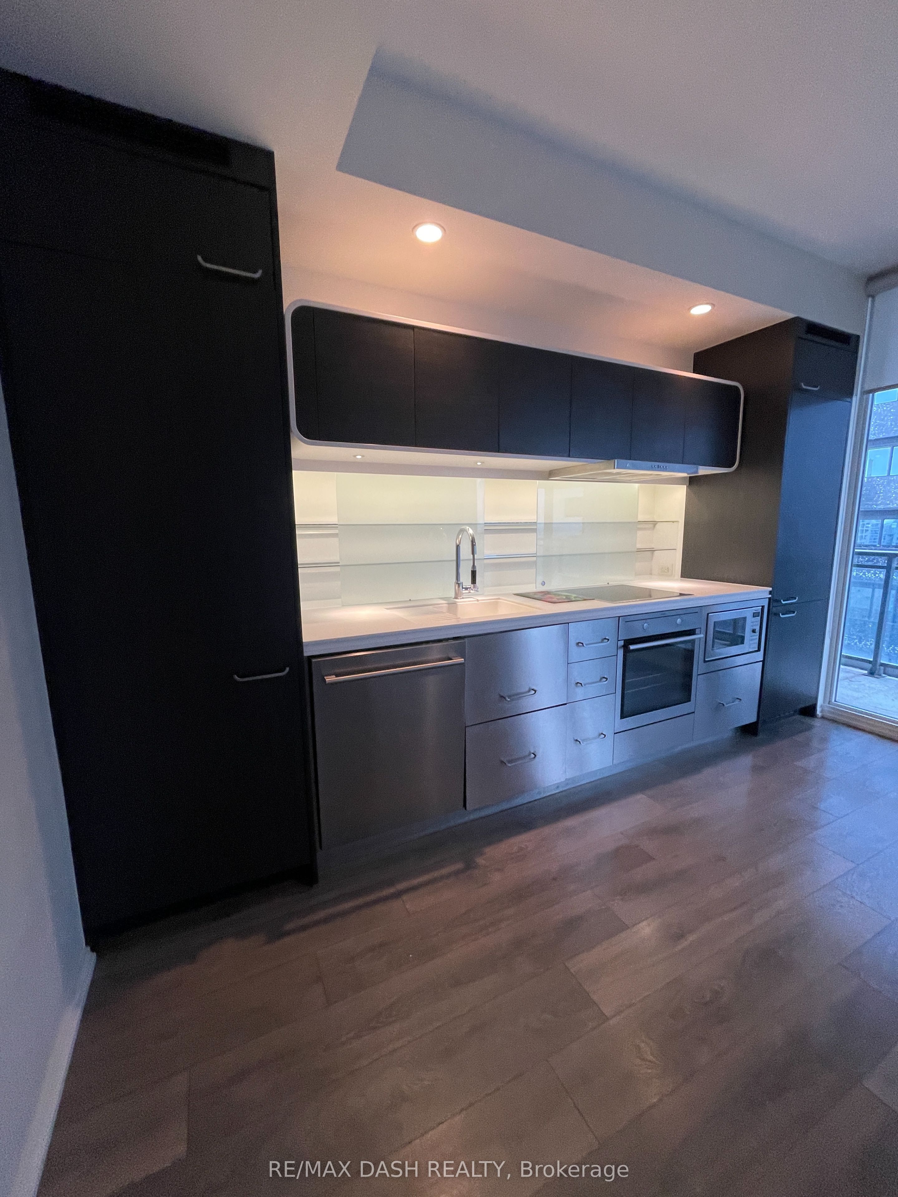 45 Charles Street E 4811 Property Photo 6
