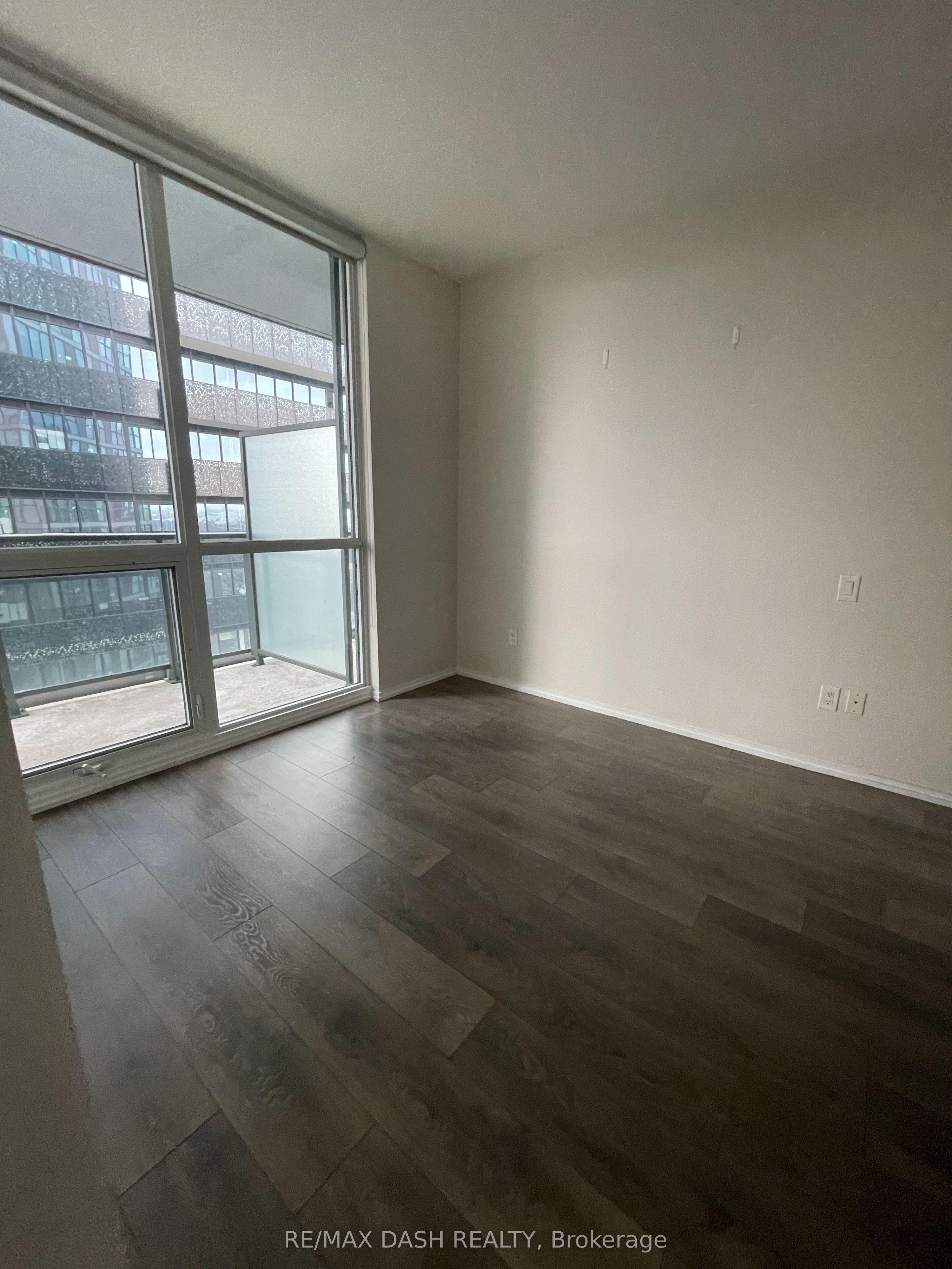 45 Charles Street E 4811 Property Photo 8