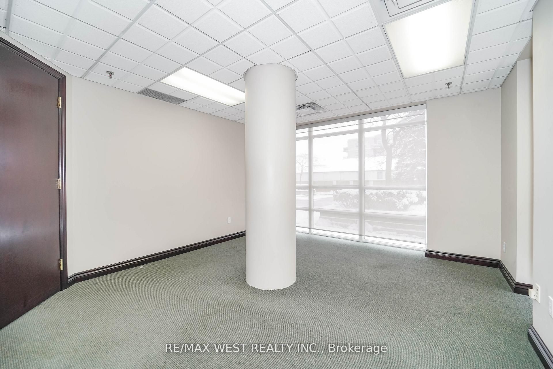 800 Sheppard Avenue W C1 & C3 Property Photo 5