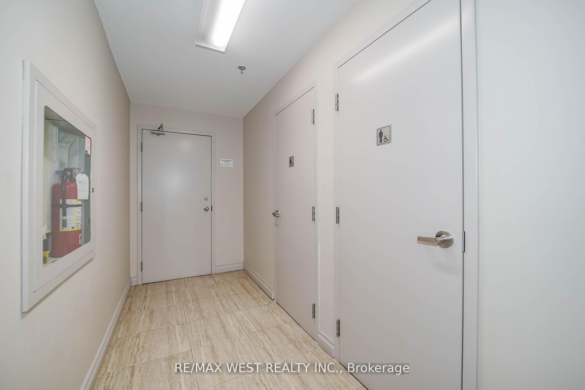 800 Sheppard Avenue W C1 & C3 Property Photo 7