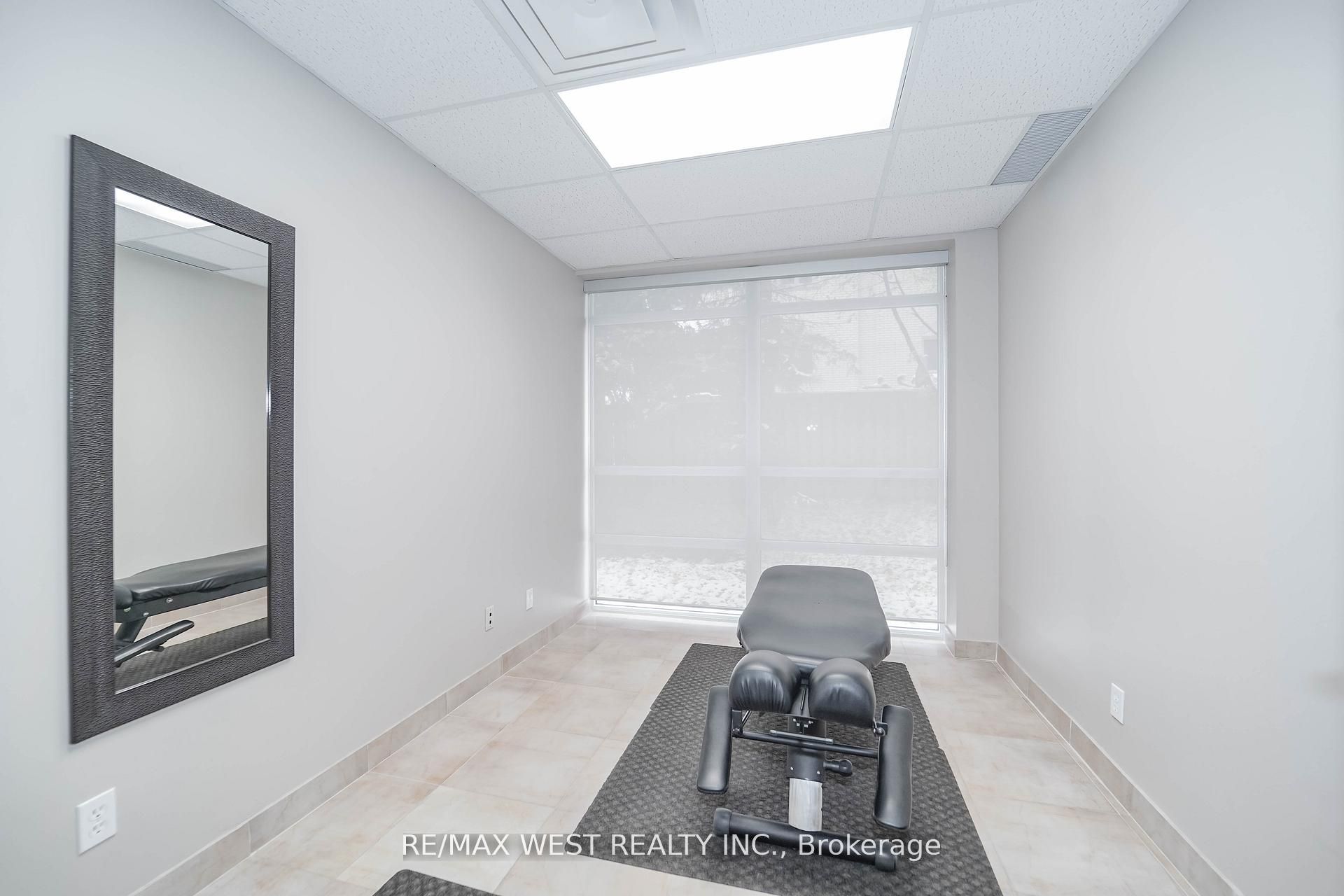 800 Sheppard Avenue W C1 & C3 Property Photo 11