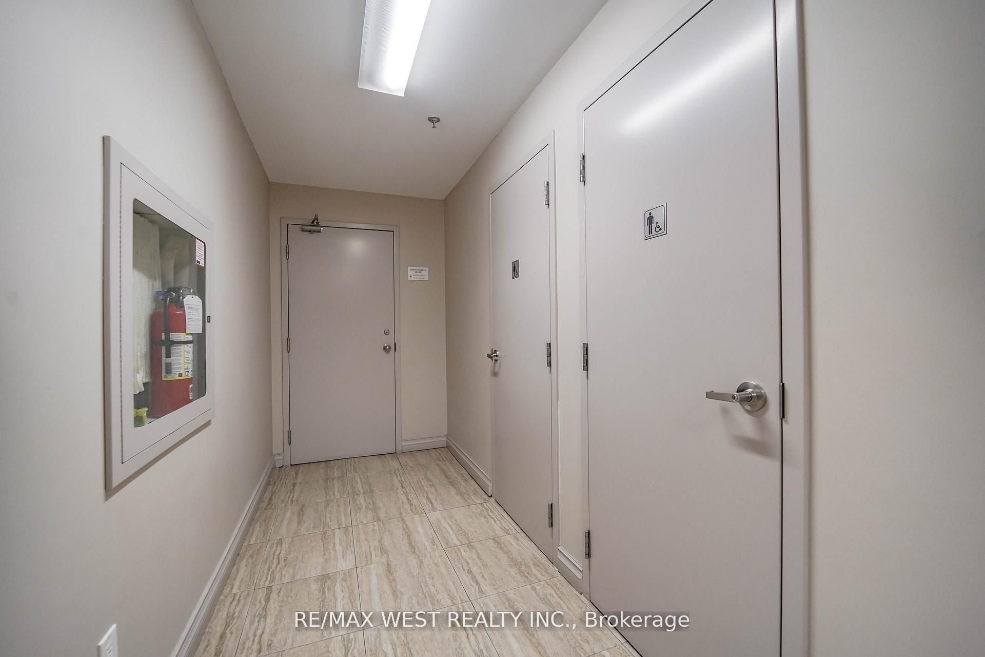 800 Sheppard Avenue W C1 & C3 Property Photo 14