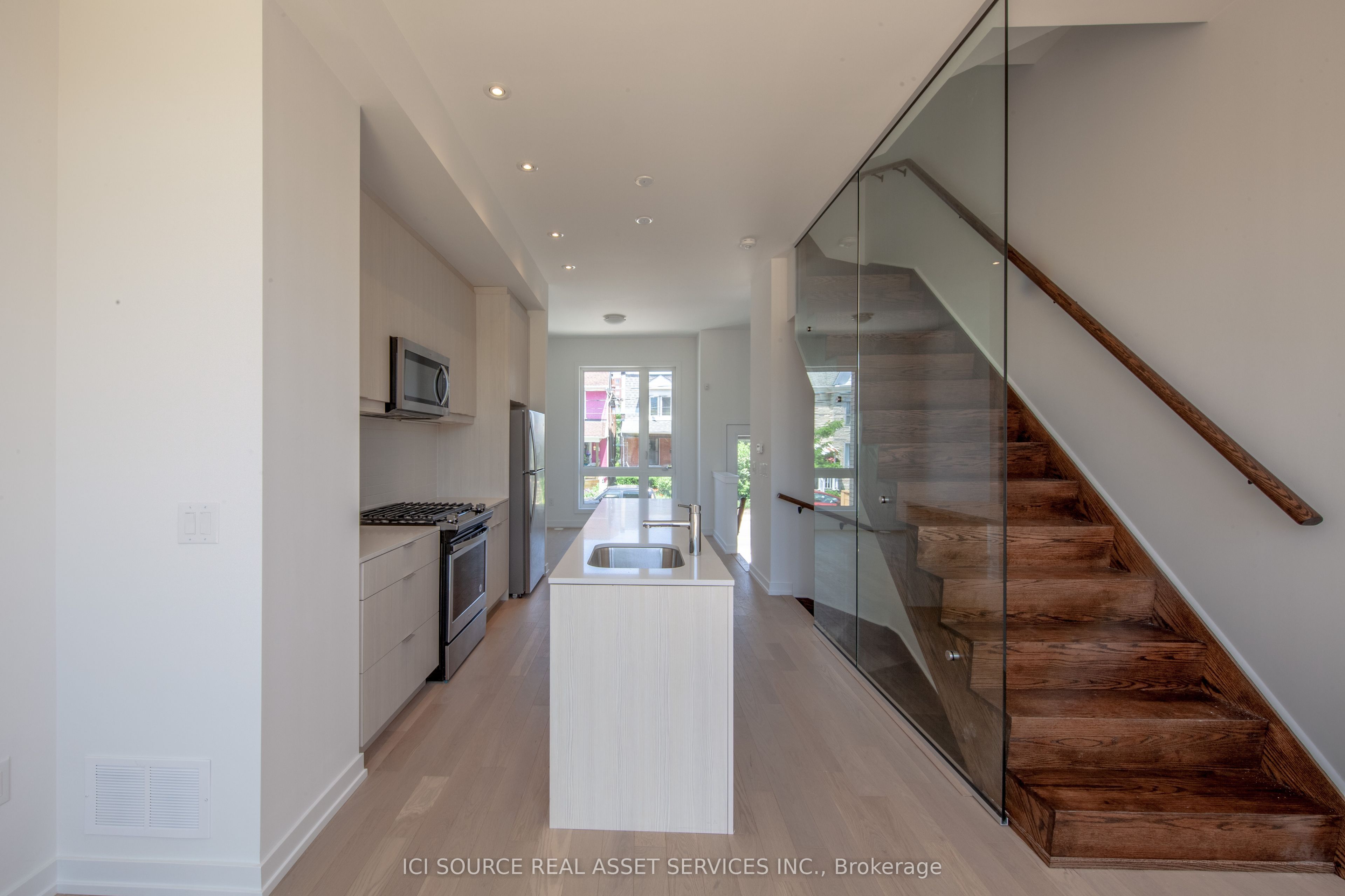 66b Perth Avenue Property Photo 2