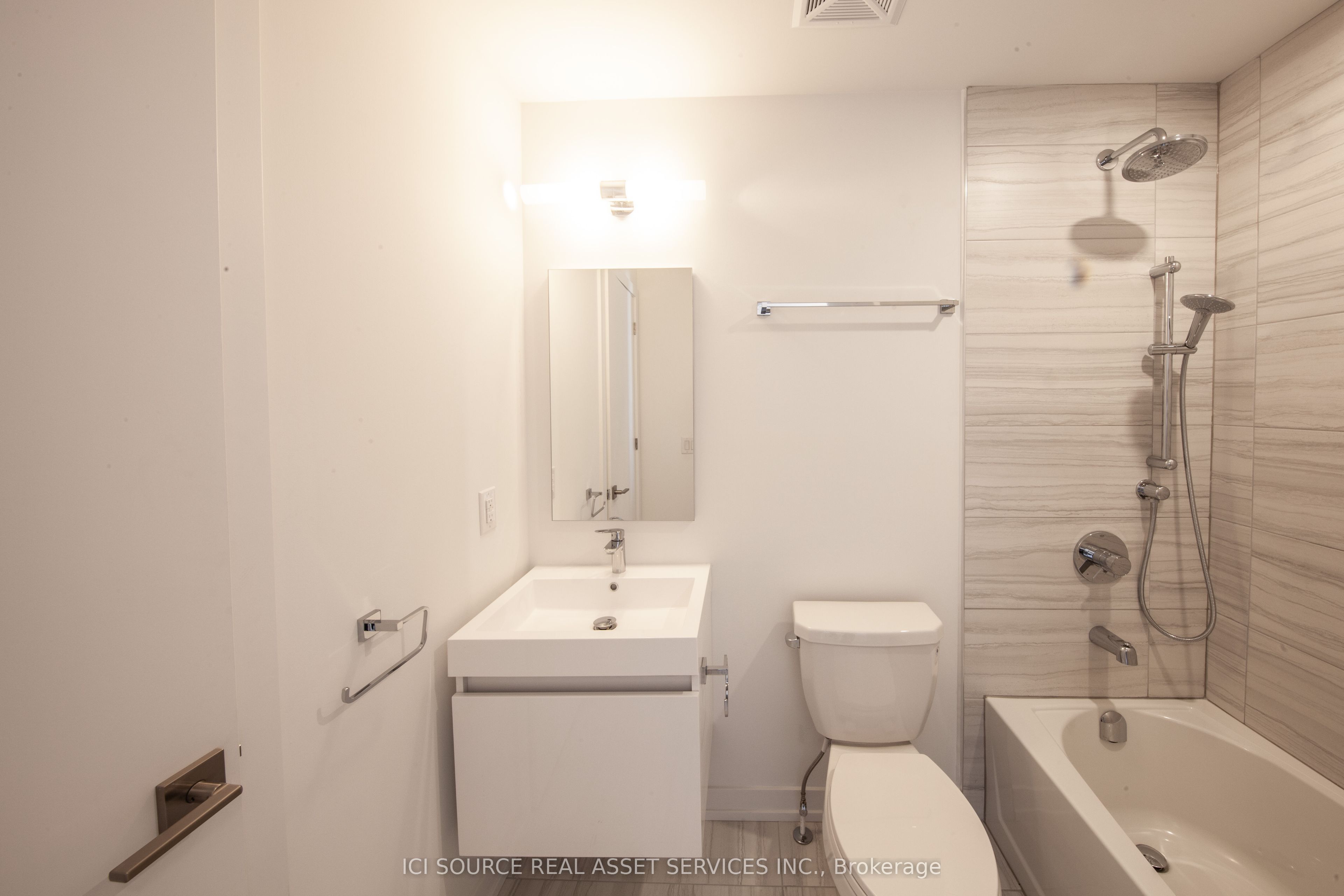 66b Perth Avenue Property Photo 7