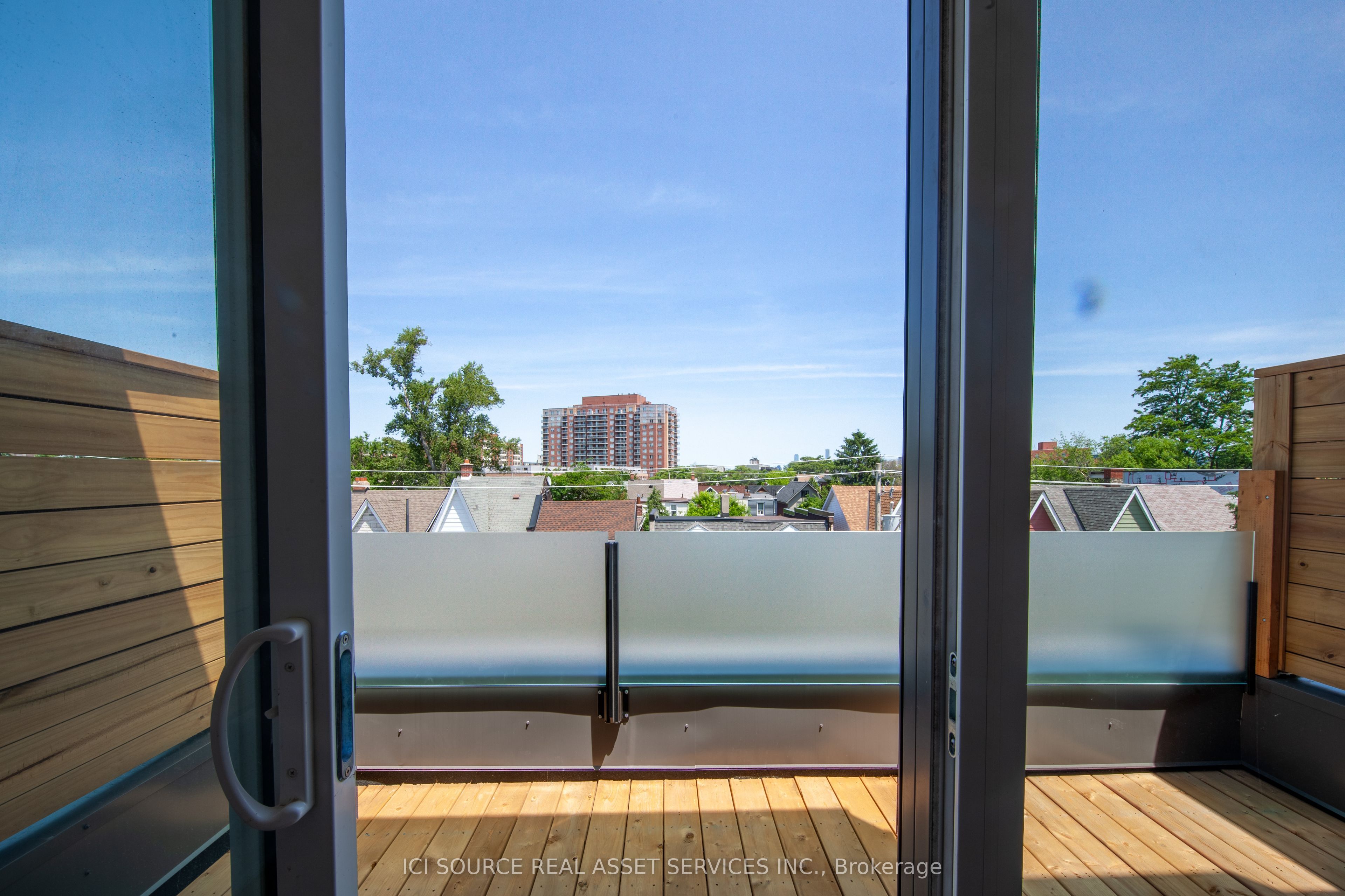 66b Perth Avenue Property Photo 9