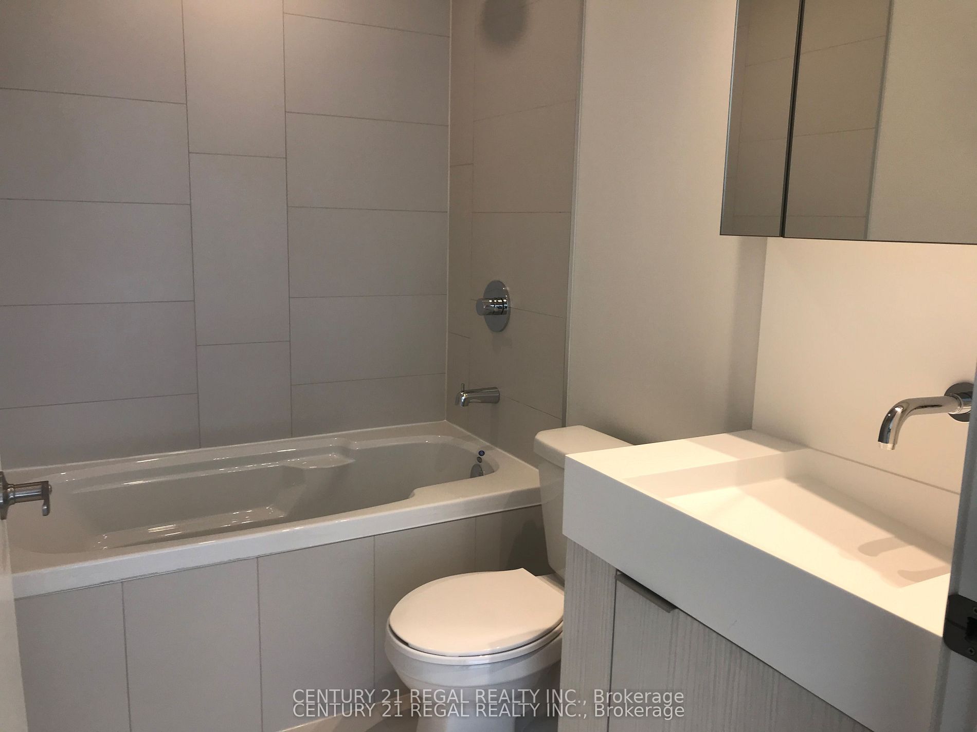 20 Richardson Street 908 Property Photo 7