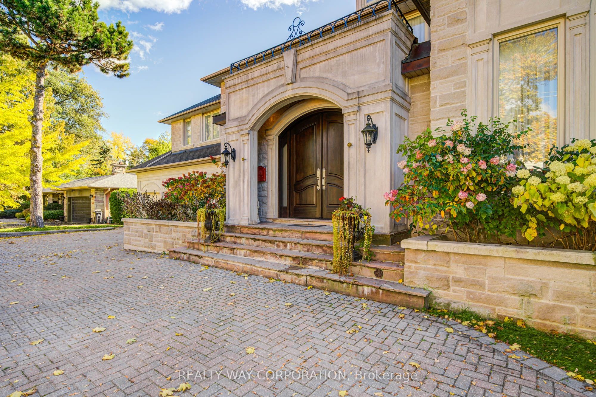 17 Heathcote Avenue Property Photo 3