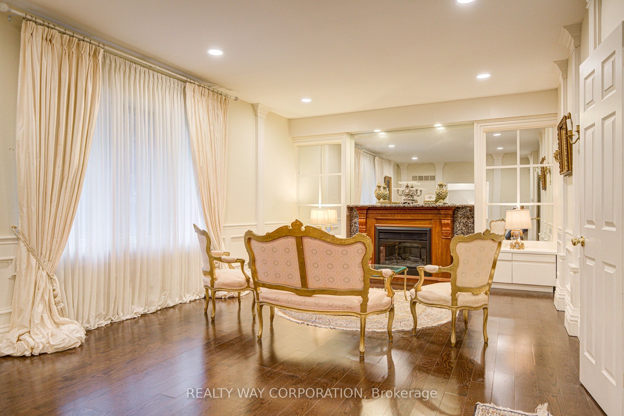 17 Heathcote Avenue Property Photo 18