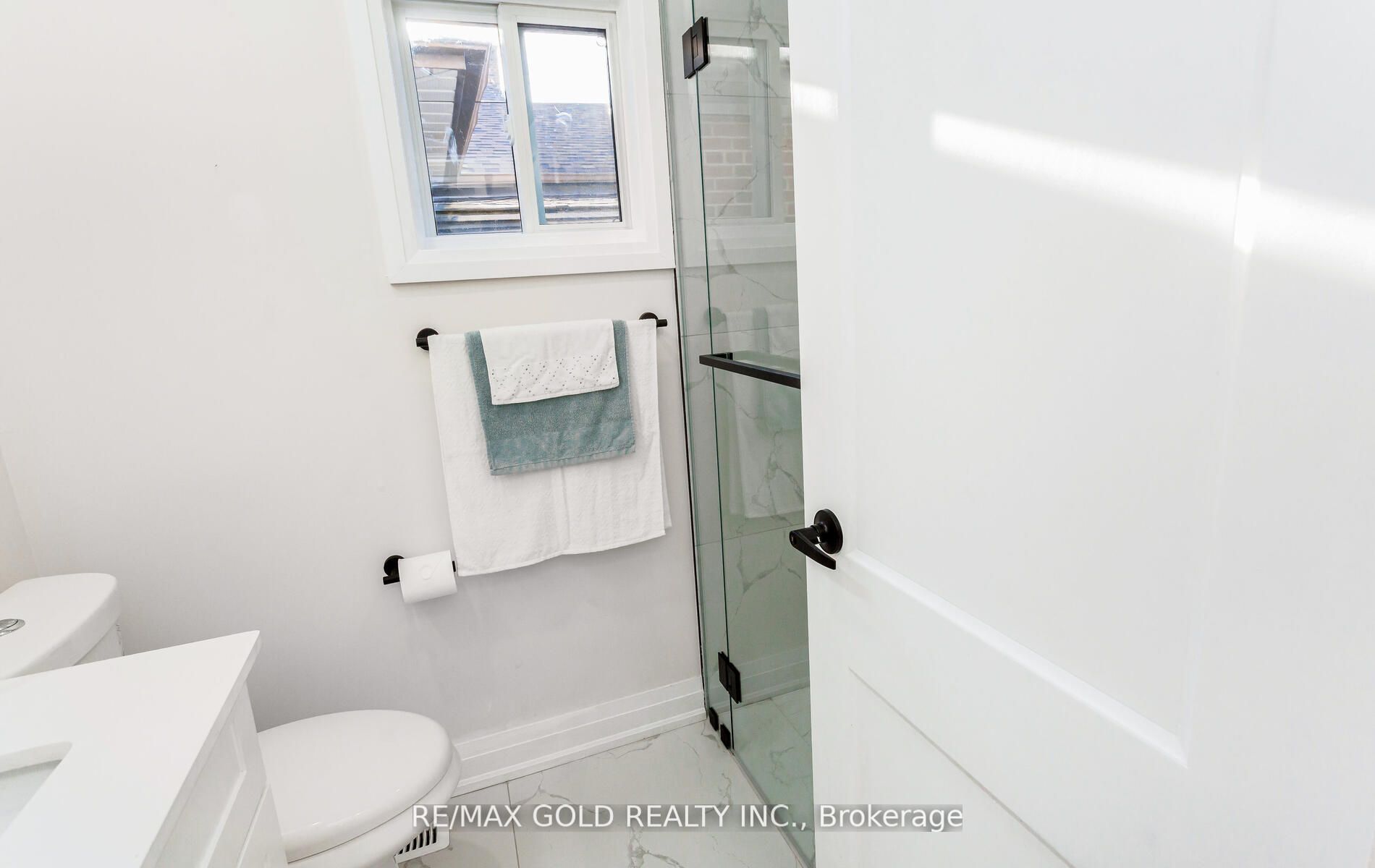 316 Ellerslie Avenue Property Photo 26
