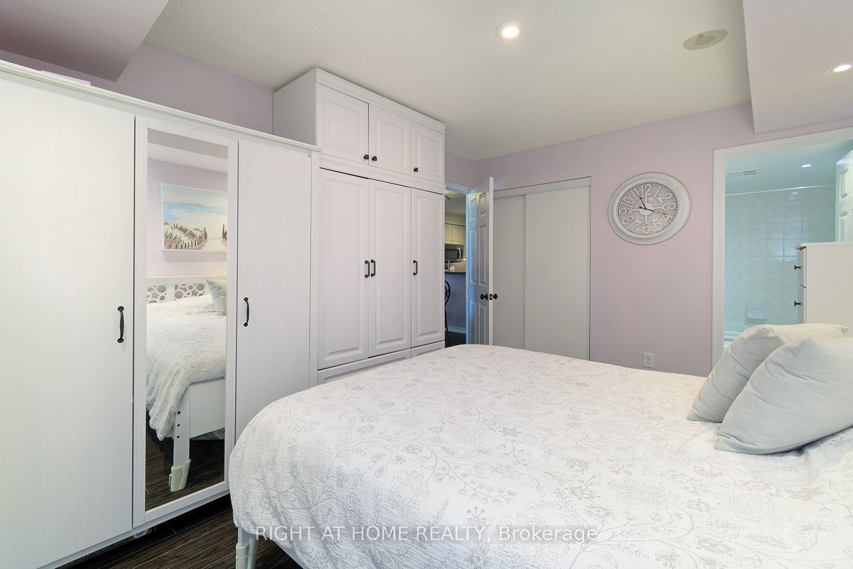 7 Lorraine Drive 210 Property Photo 21
