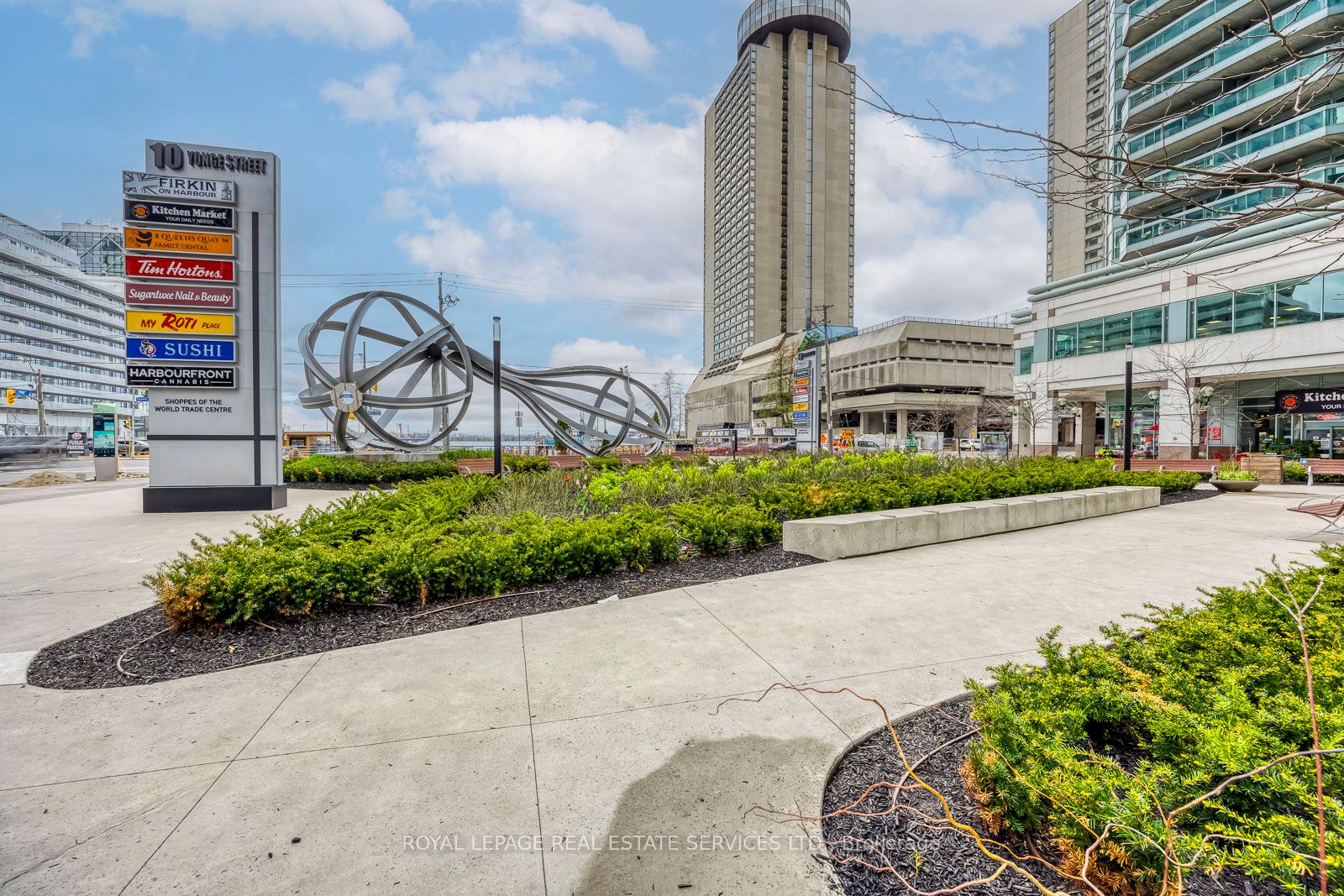 10 Yonge Street Property Photo 13