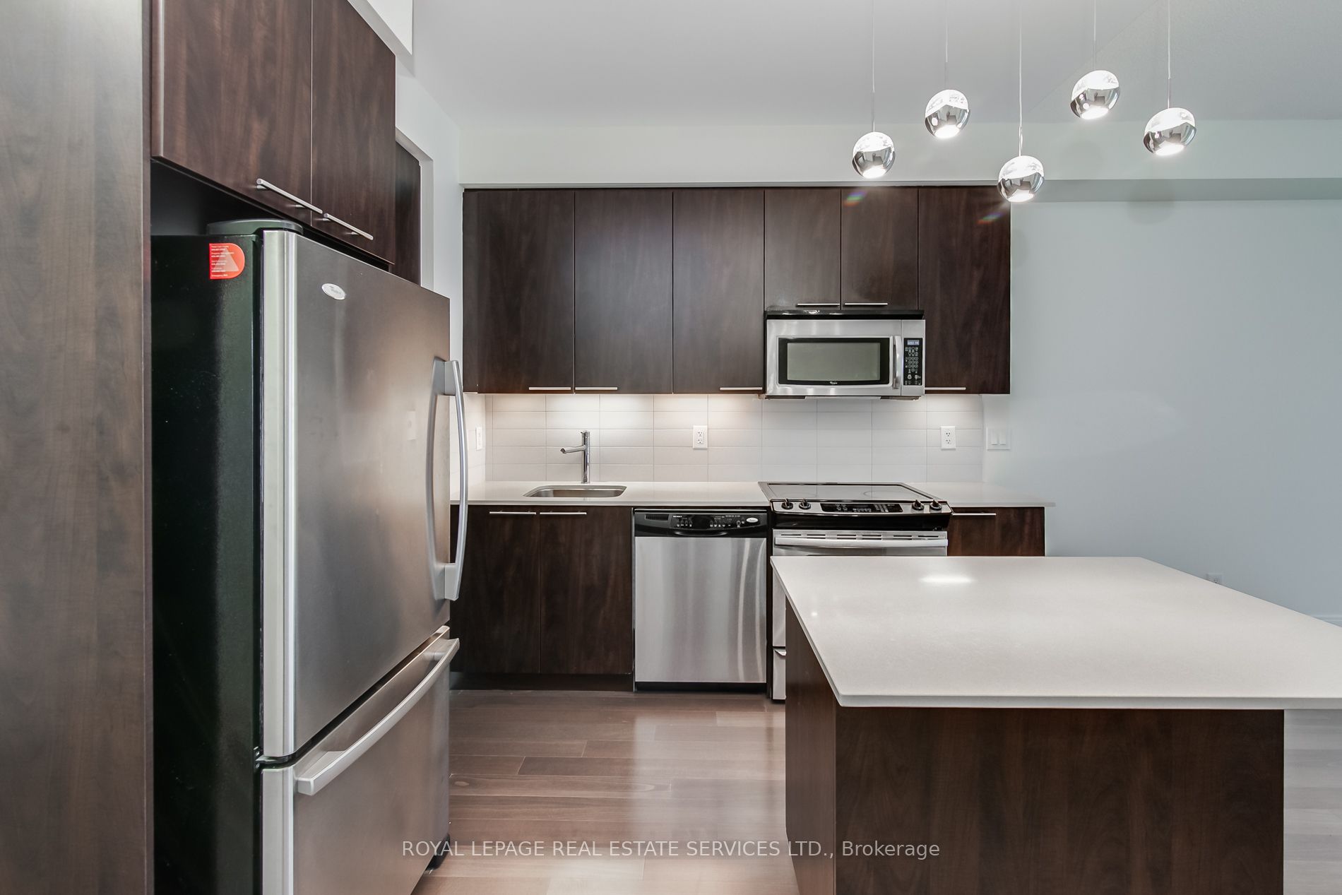 25 Broadway Avenue 1408 Property Photo 7
