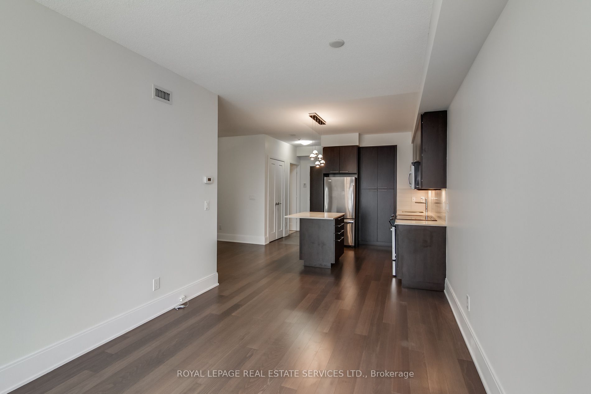 25 Broadway Avenue 1408 Property Photo 11