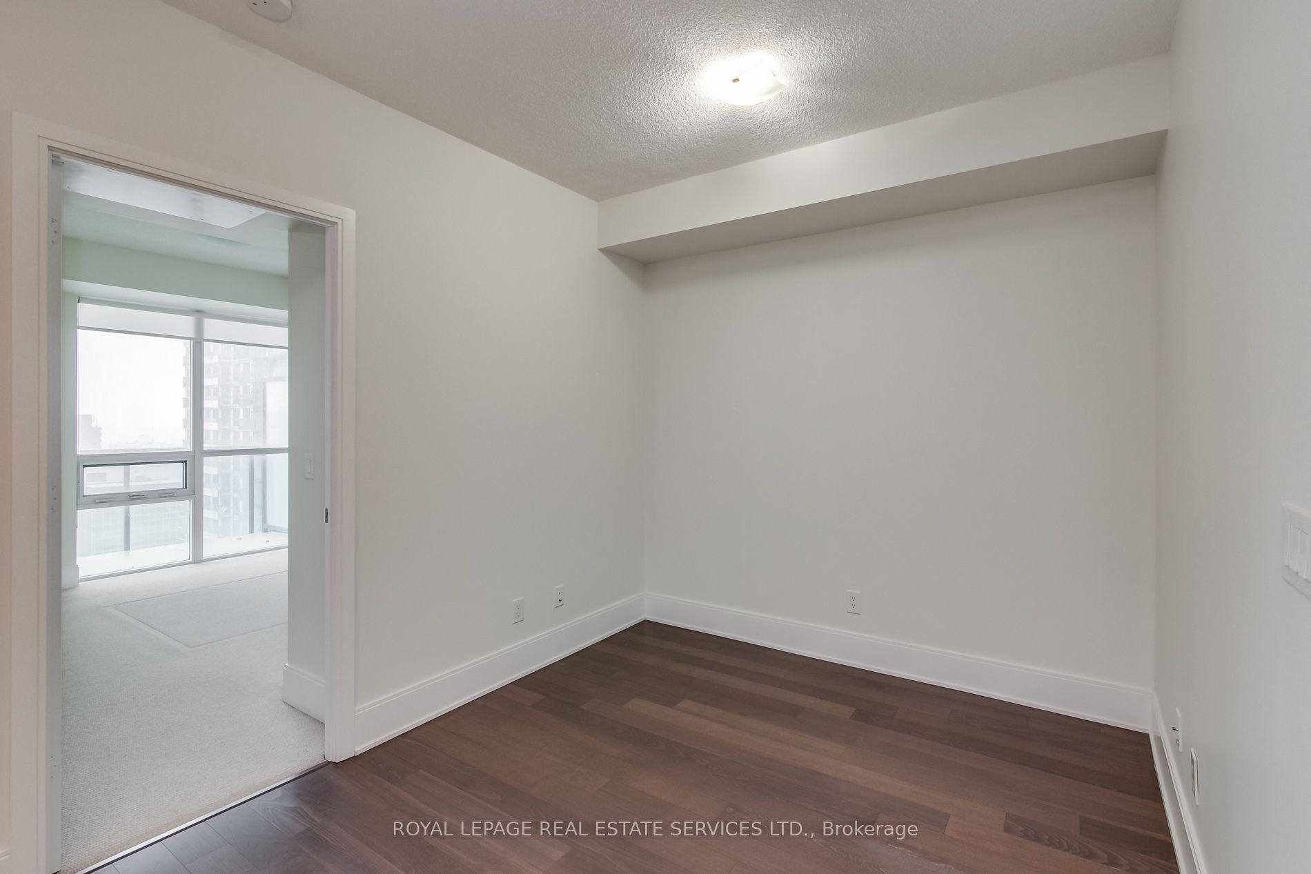 25 Broadway Avenue 1408 Property Photo 13