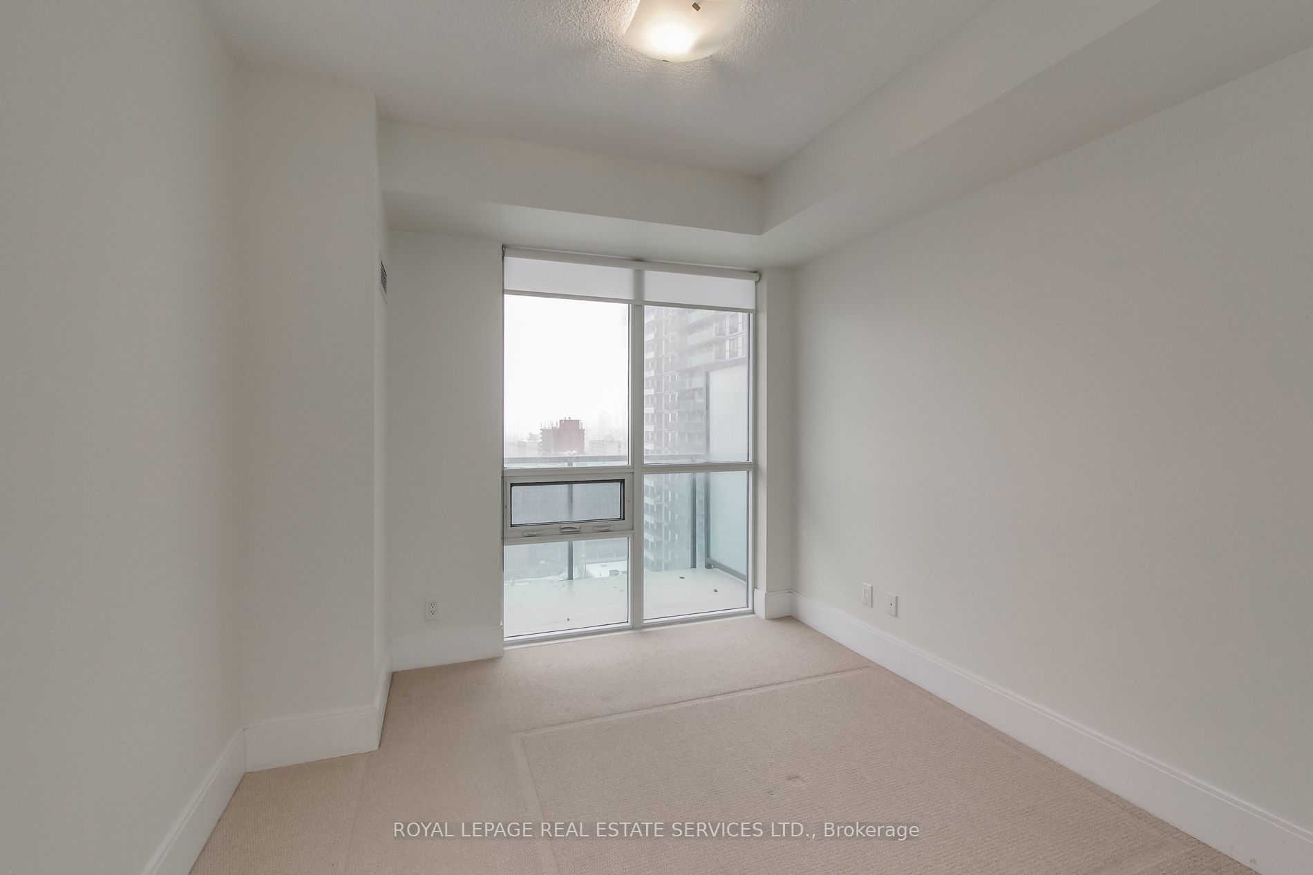 25 Broadway Avenue 1408 Property Photo 15