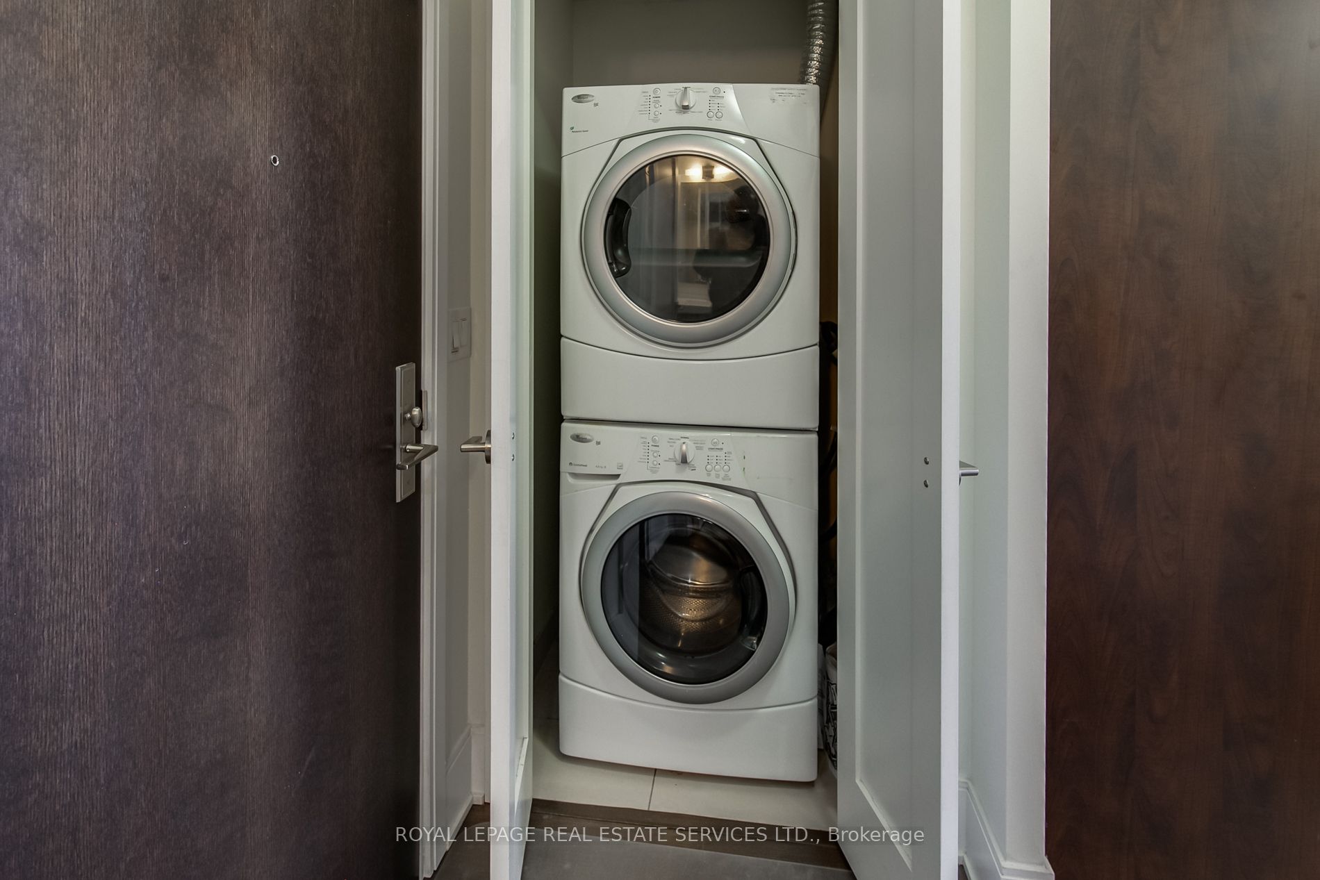 25 Broadway Avenue 1408 Property Photo 18