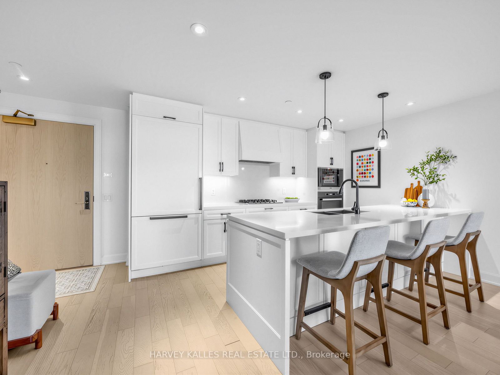 1 Strathgowan Avenue 605 Property Photo 7