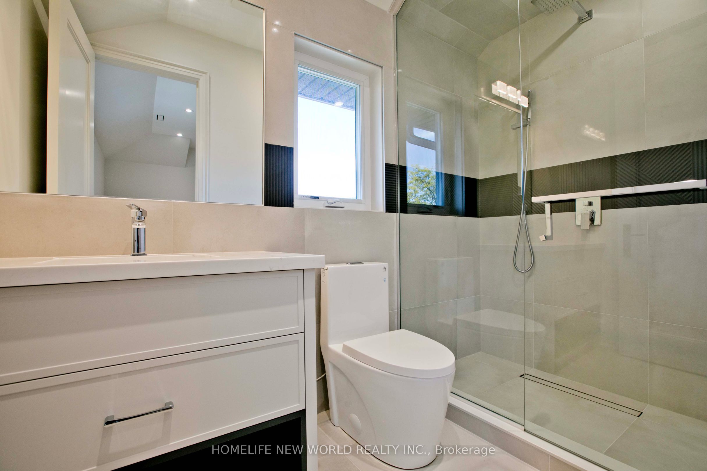 47 Tournament Drive Property Photo 27
