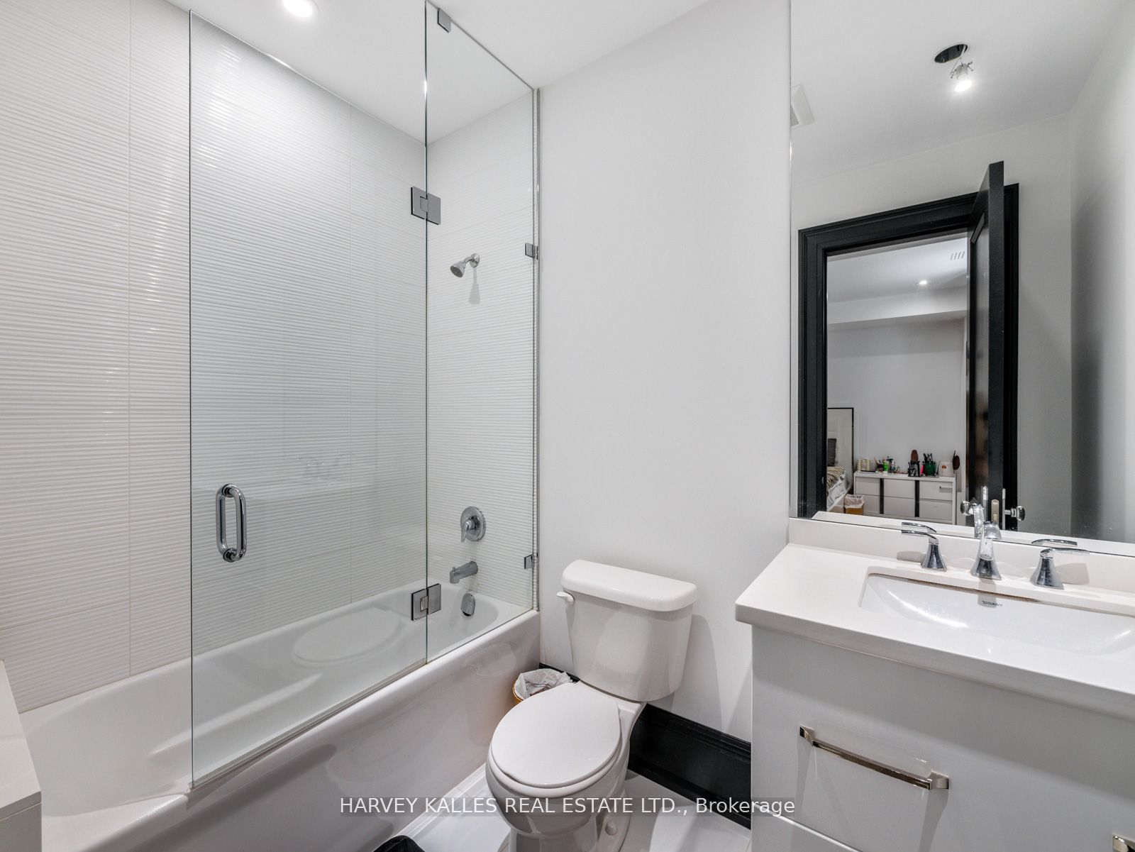 327 Cortleigh Boulevard Property Photo 30