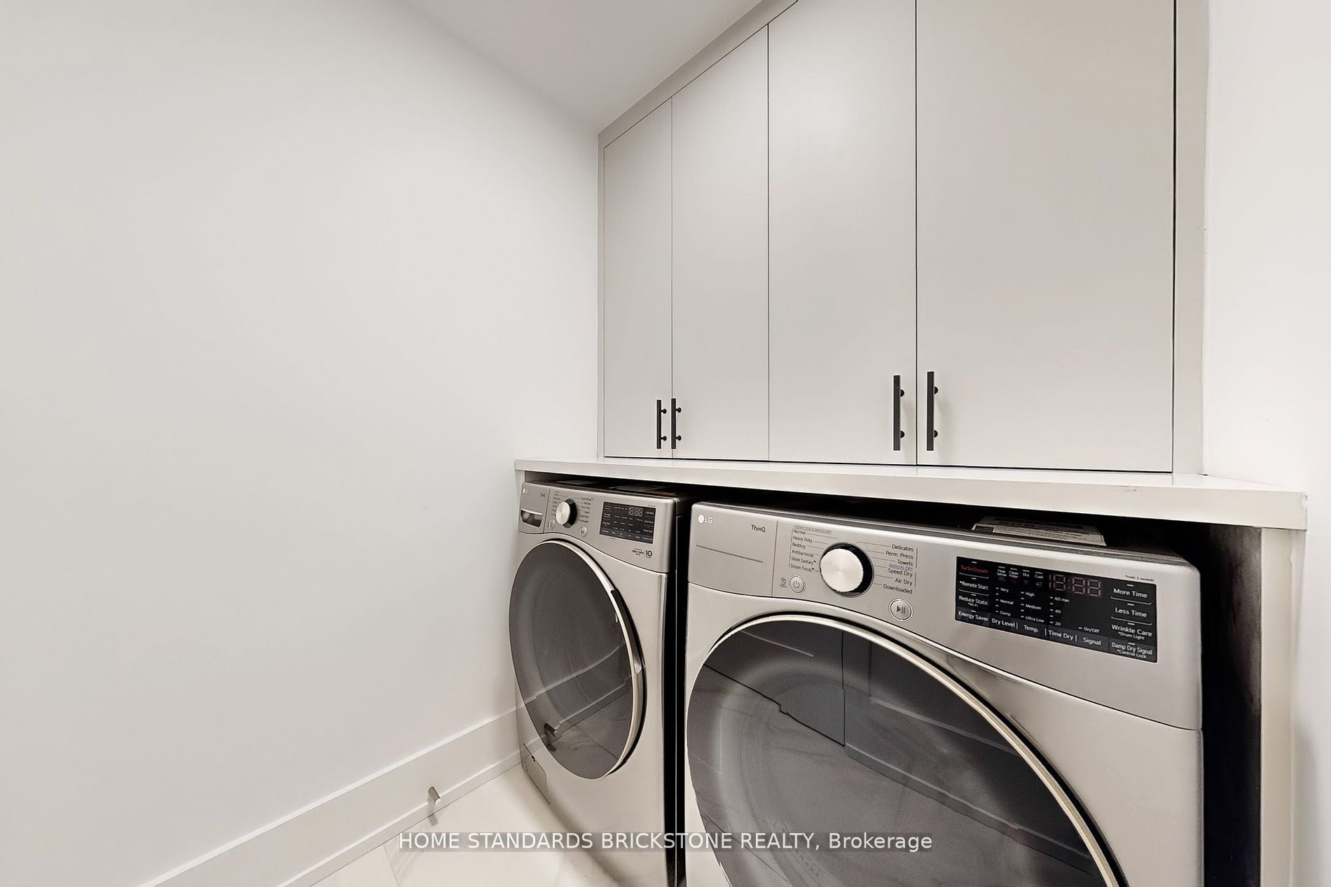 110 Bloor Street W 1009 Property Photo 31