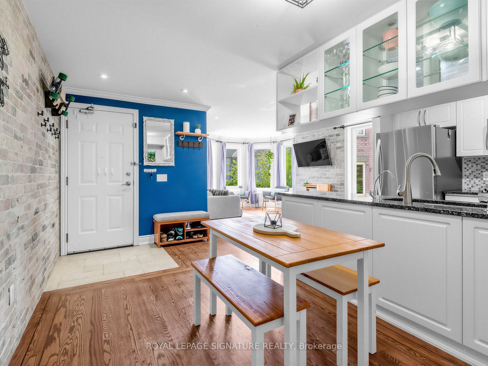 72 Aerodrome Crescent 201 Property Photo 6