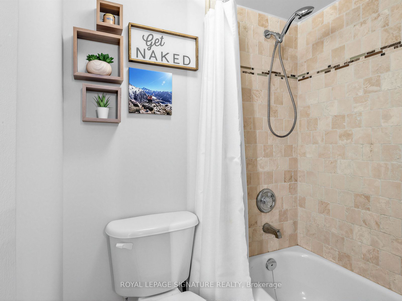 72 Aerodrome Crescent 201 Property Photo 14