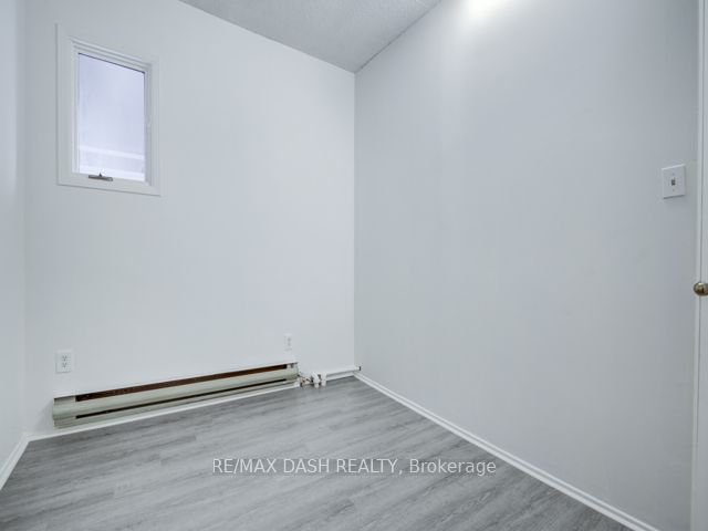661 Huron Street 105 Property Photo 7