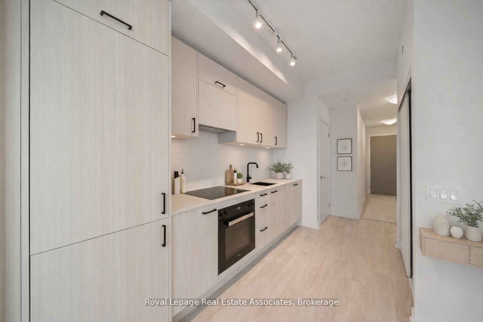 1 Quarrington Lane 1004 Property Photo 1
