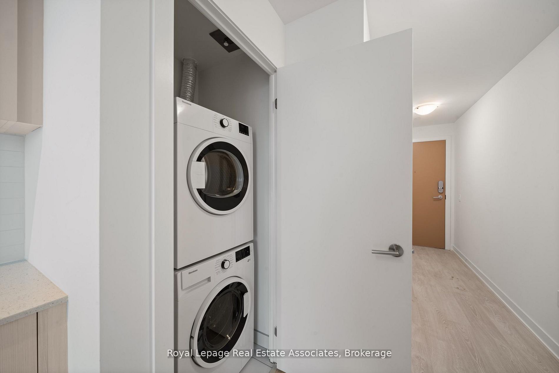 1 Quarrington Lane 1004 Property Photo 12