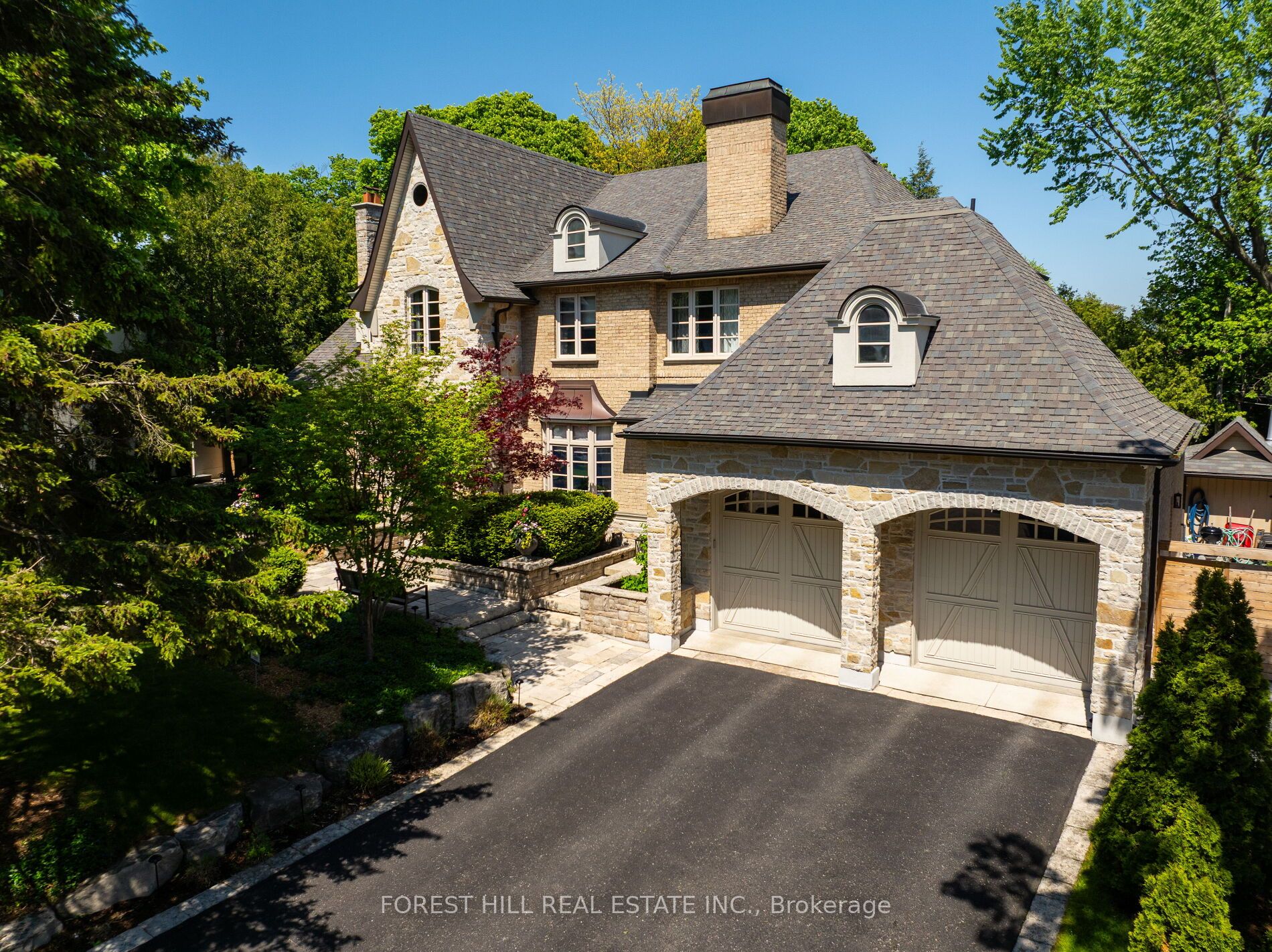 14 Denewood Crescent