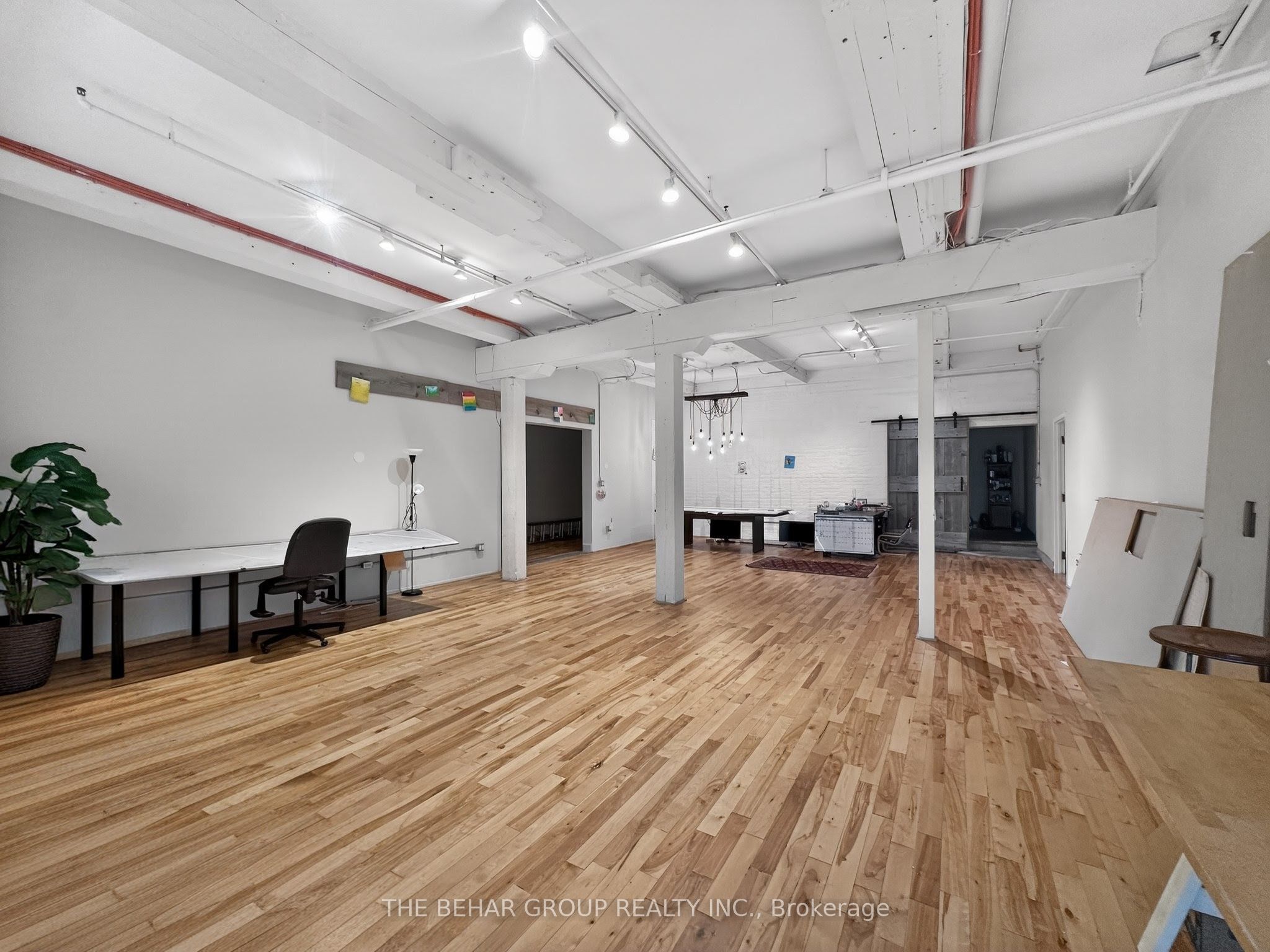 65 Bellwoods Avenue Property Photo 5
