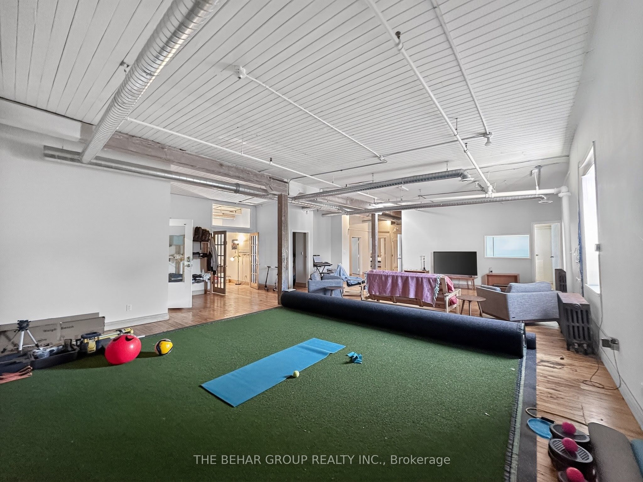 65 Bellwoods Avenue Property Photo 13